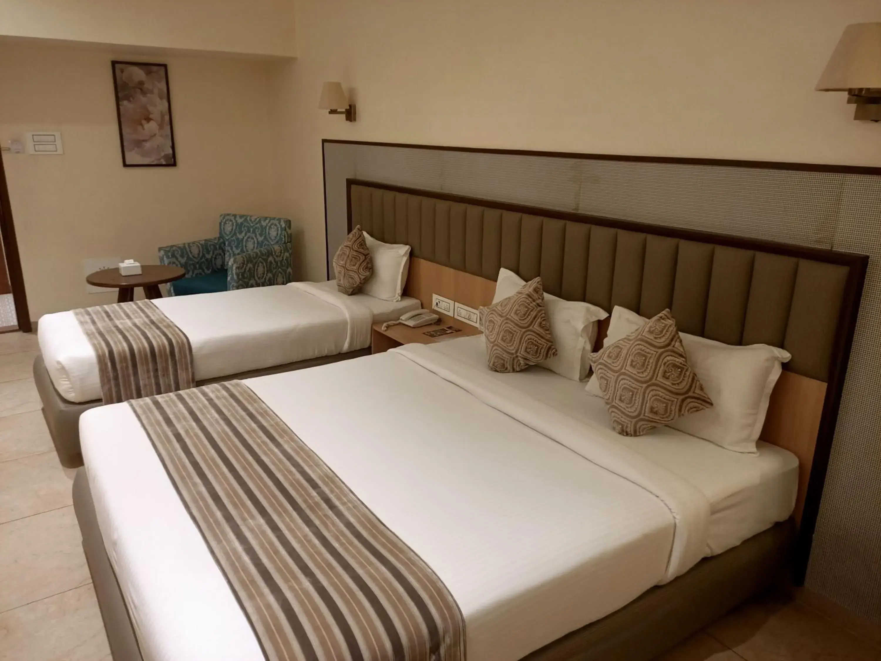 Deluxe Room in Rudra Shelter Business Hotel Deluxe Room in Rudra Shelter Business Hotel