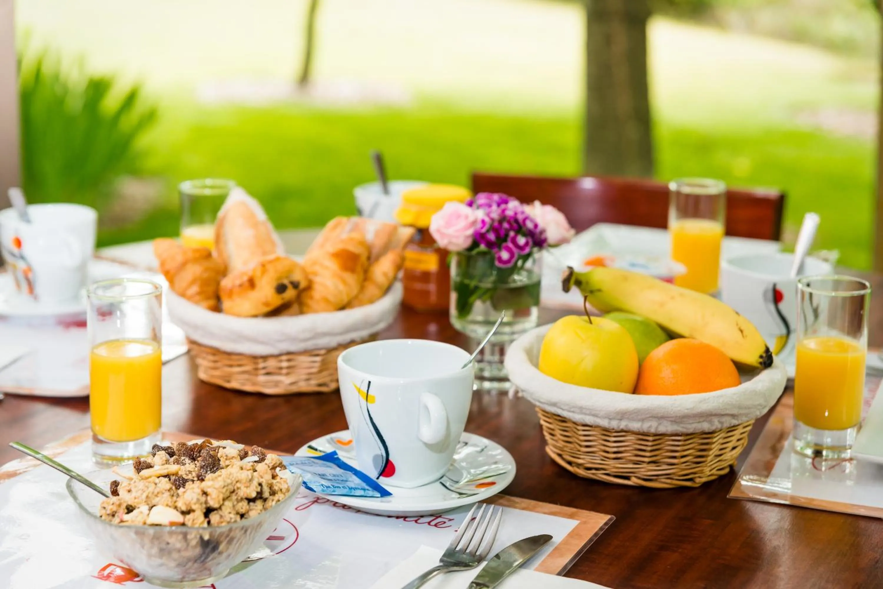 Breakfast in Brit Hotel Rennes Cesson