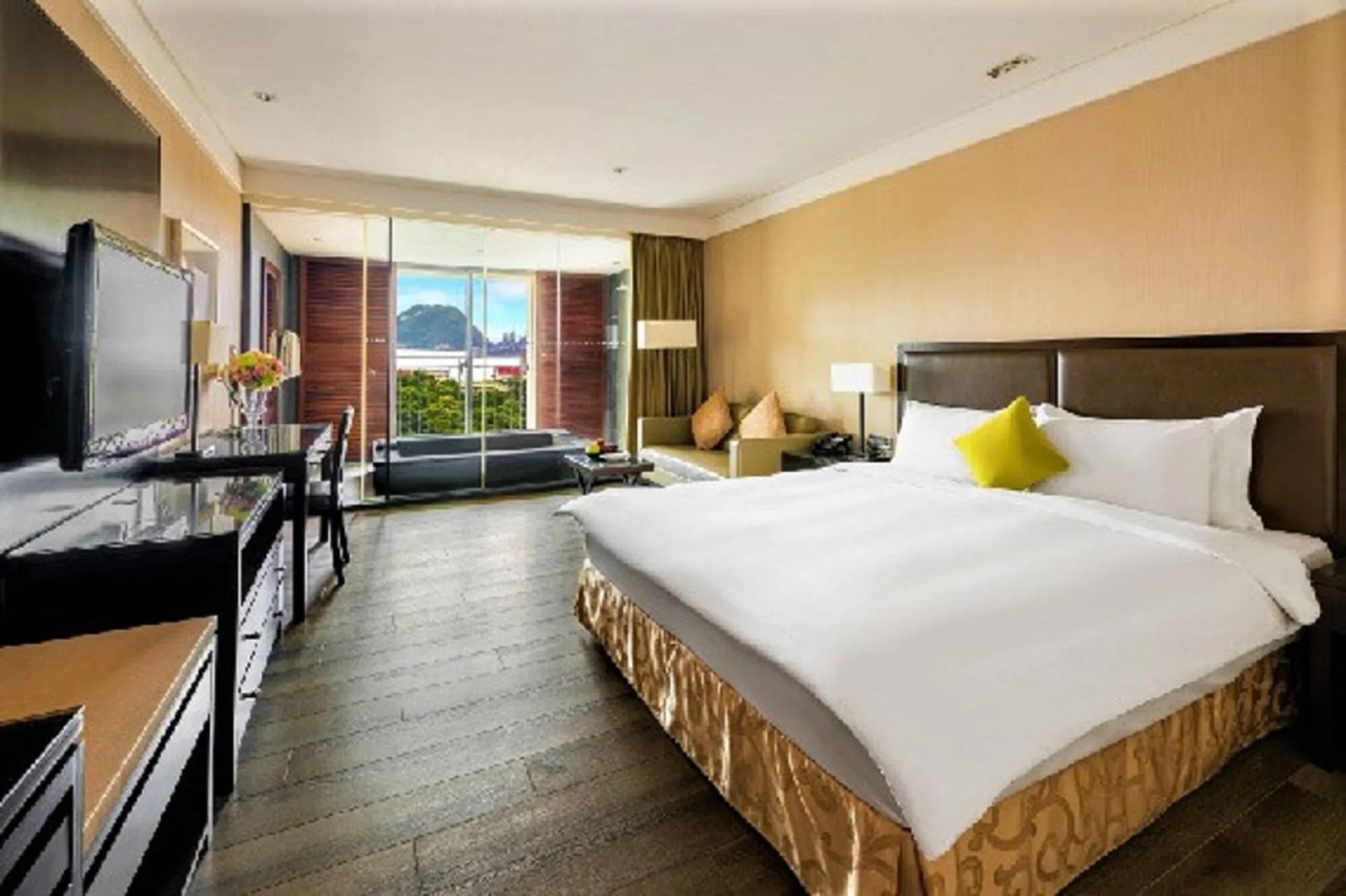 Photo of the whole room, Bed in RSL Cold & Hot Springs Resort Suao