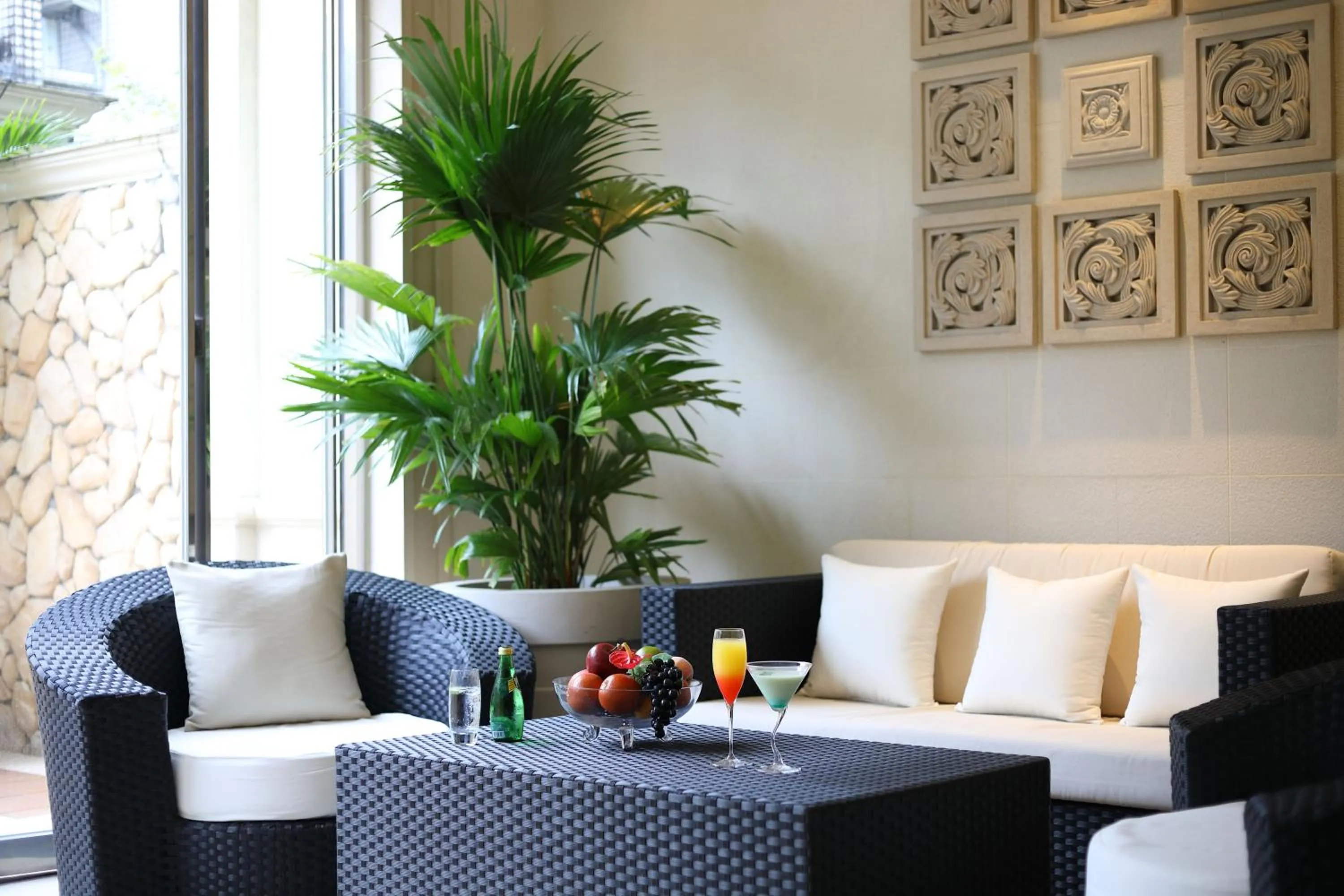 Seating area in RSL Cold & Hot Springs Resort Suao