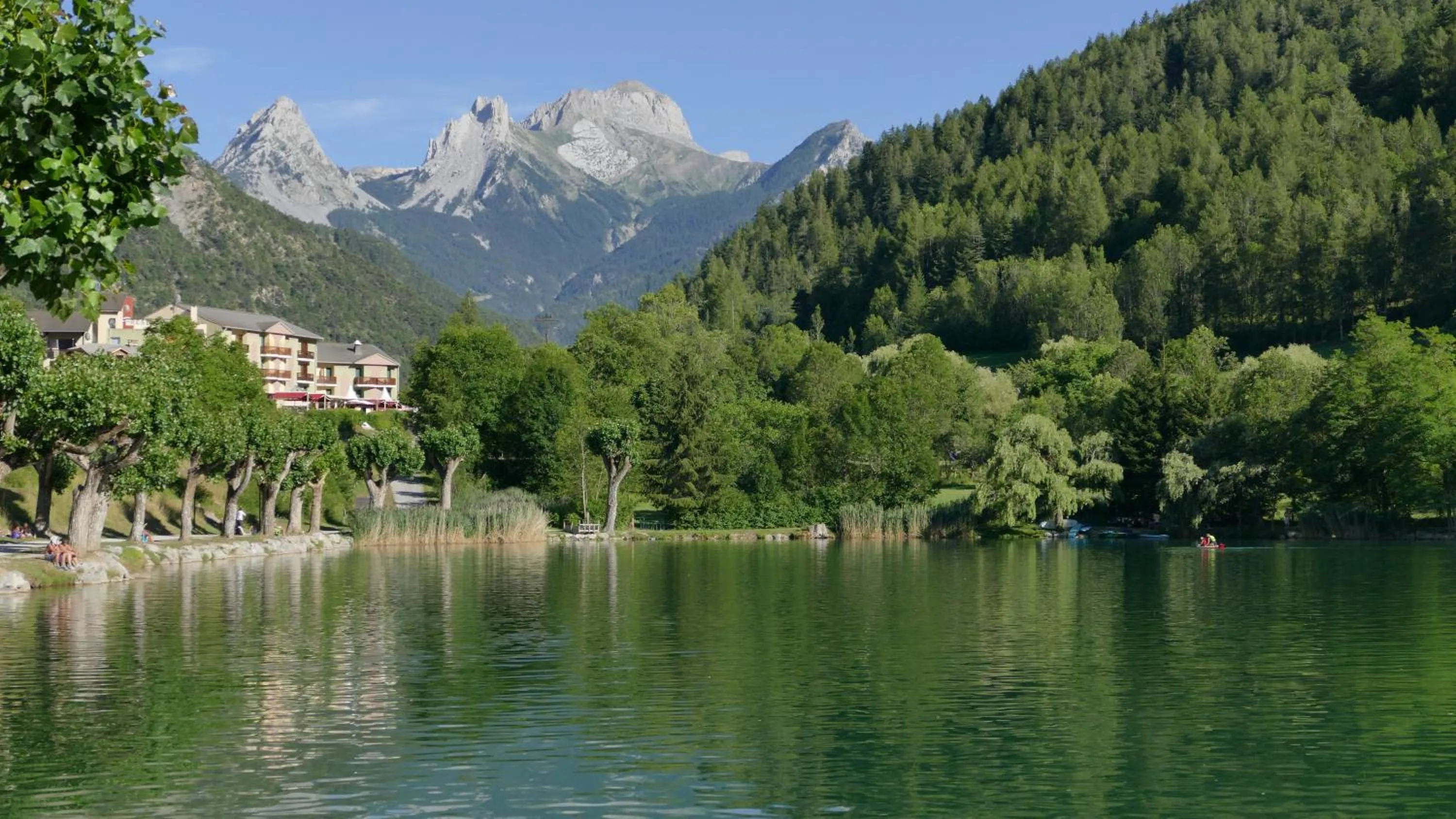 Property building in Hotel-Restaurant La Lauzétane
