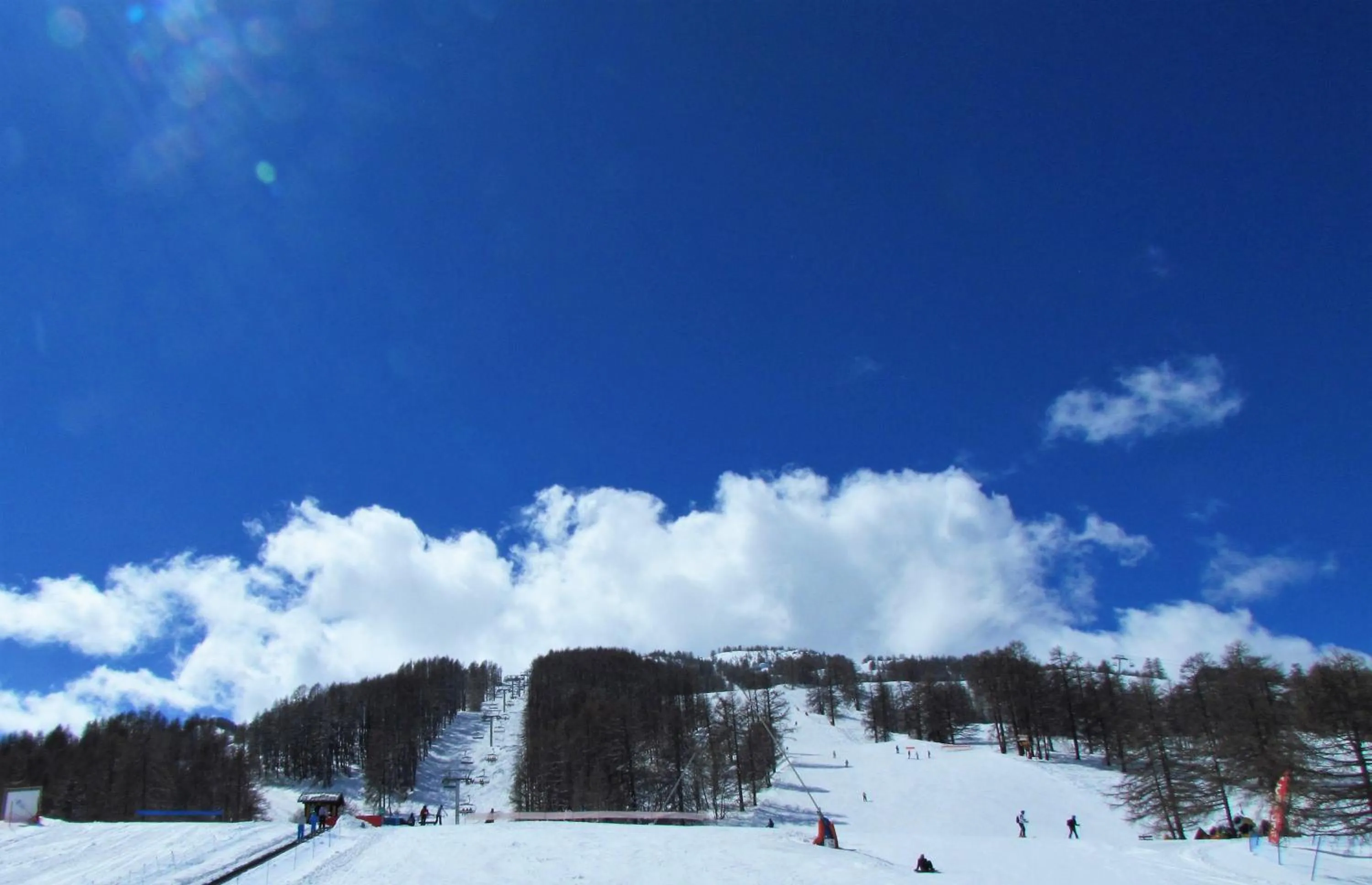 Natural landscape in Hotel-Restaurant La Lauzétane