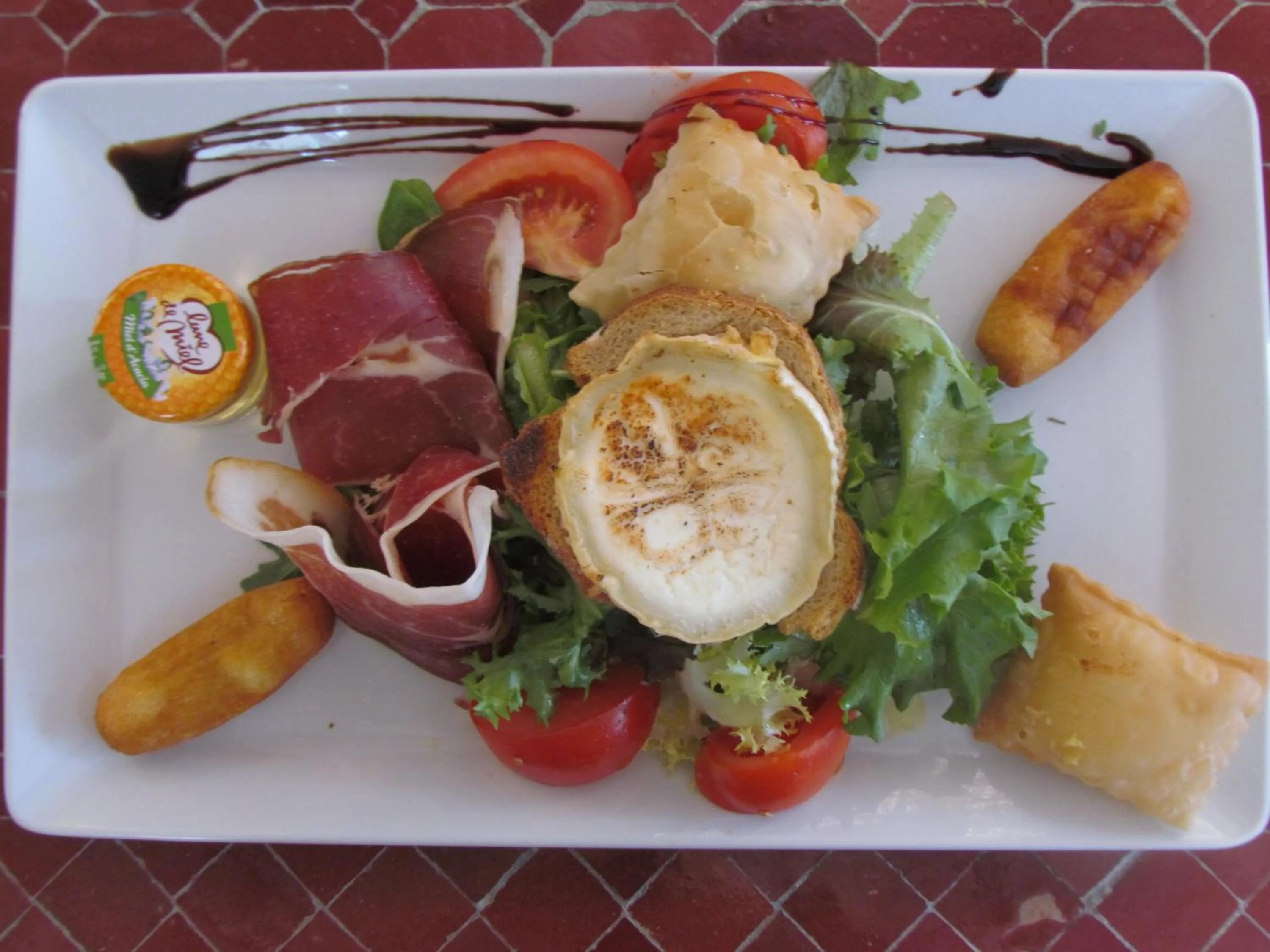 Restaurant/places to eat in Hotel-Restaurant La Lauzétane