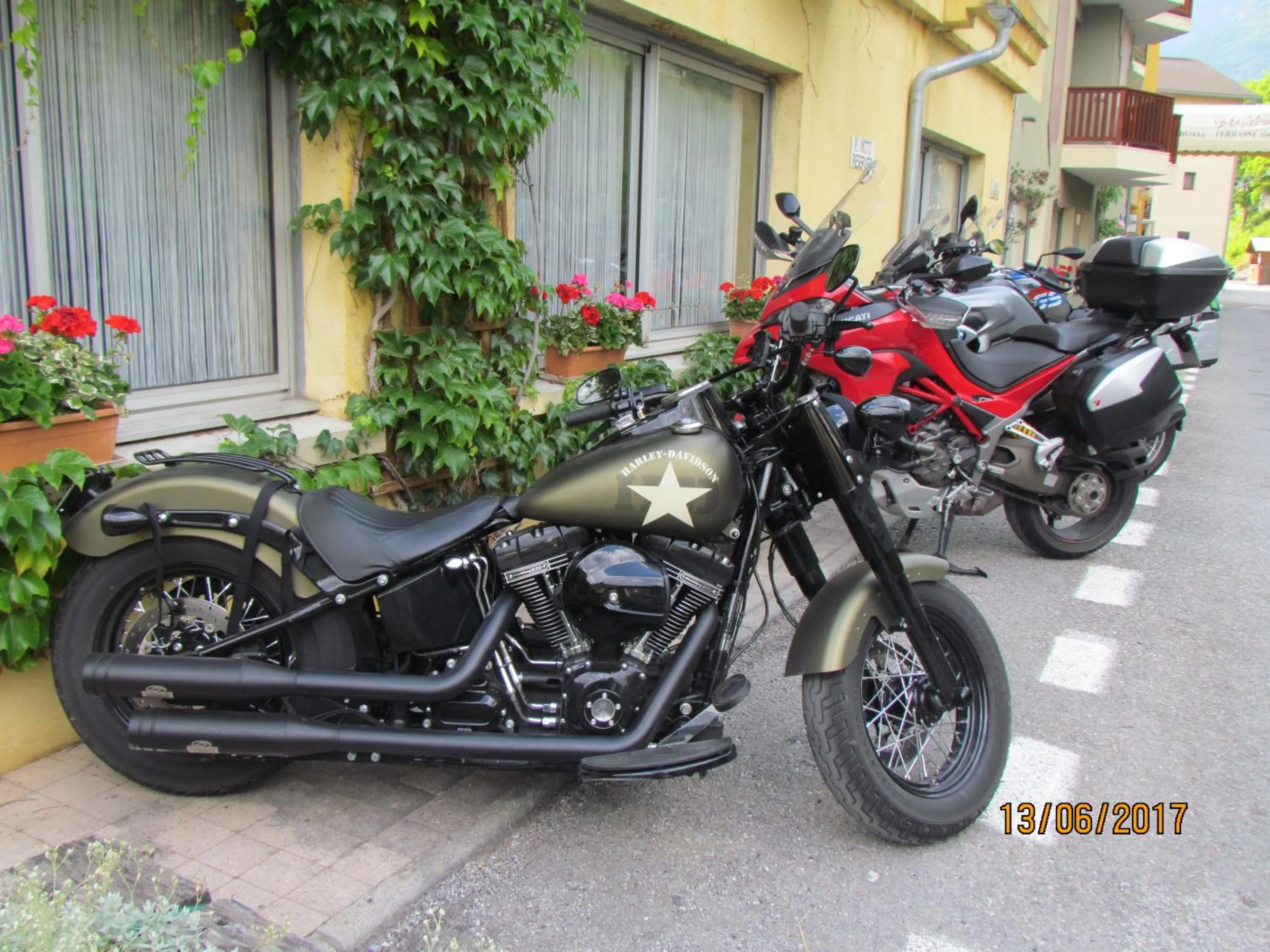 Facade/entrance in Hotel-Restaurant La Lauzétane