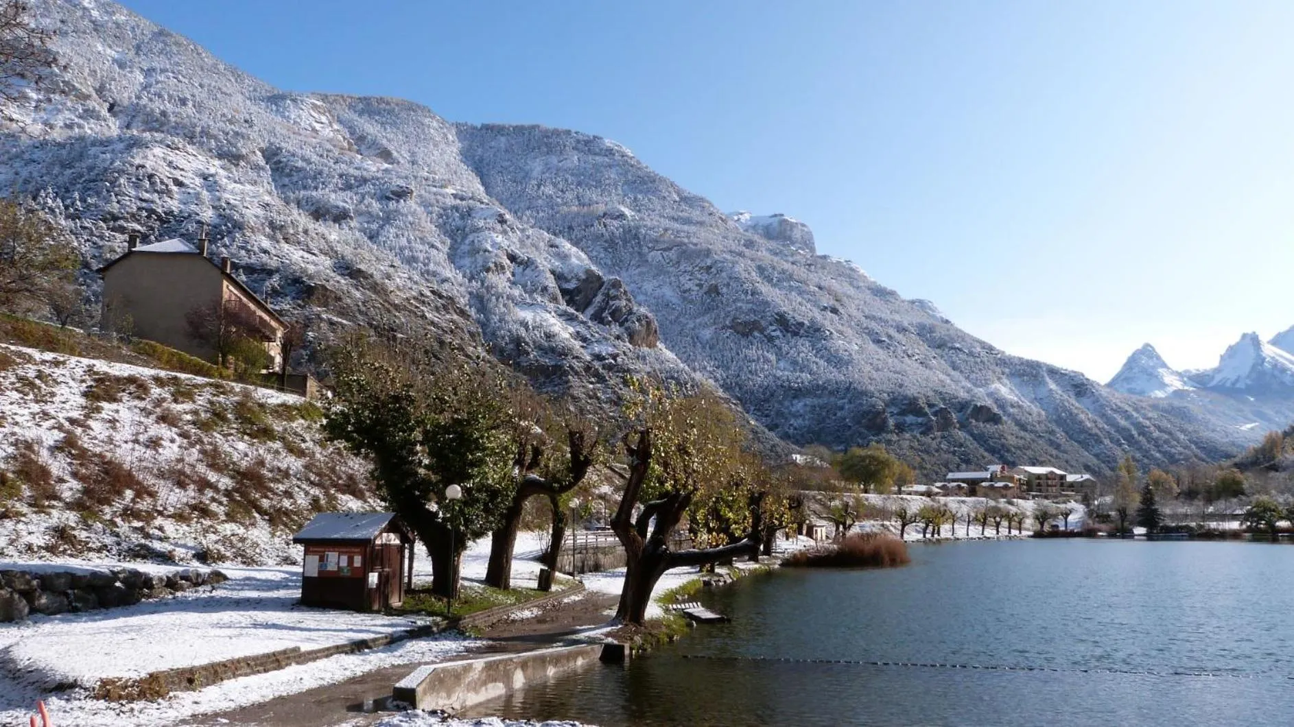 Natural landscape in Hotel-Restaurant La Lauzétane