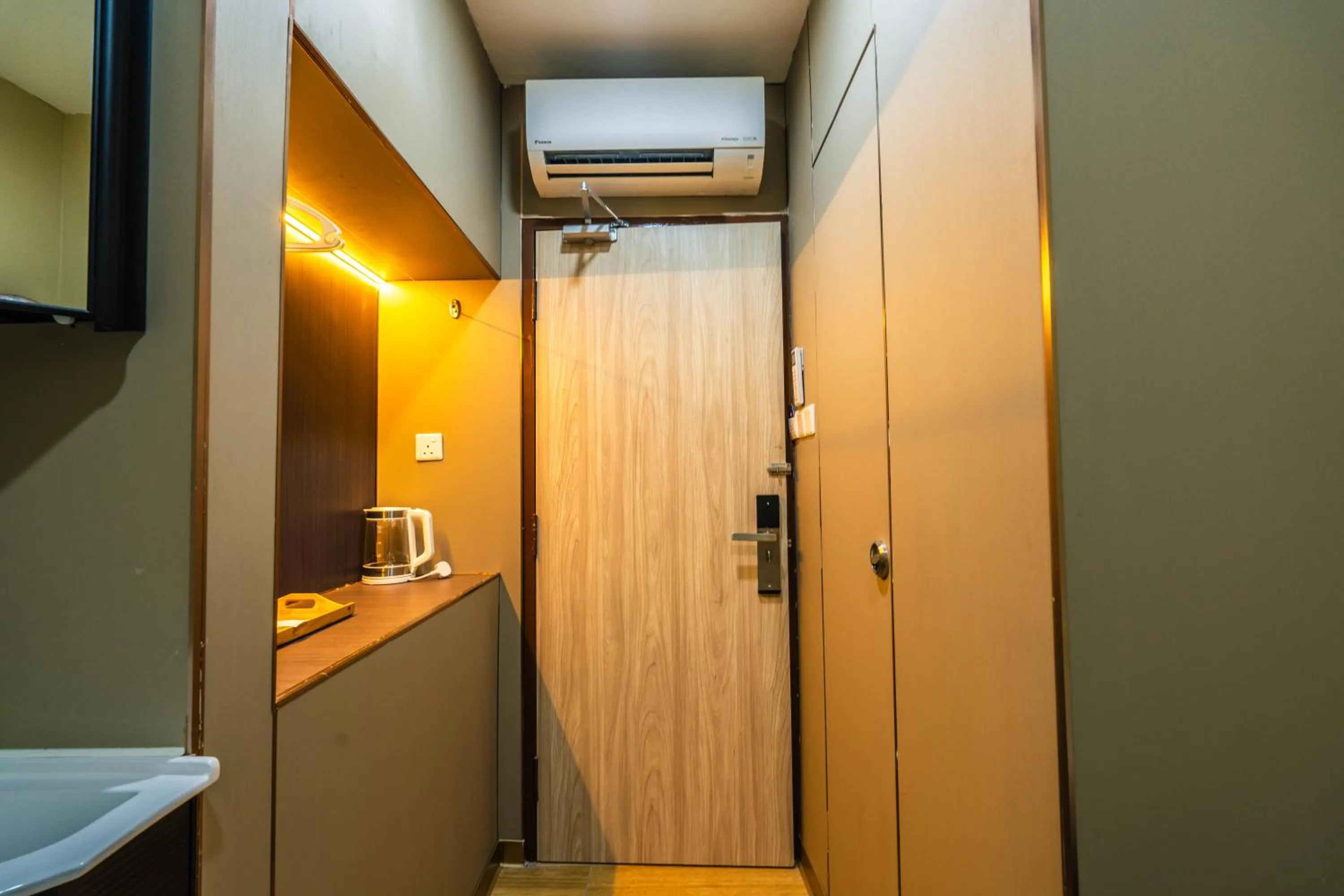FLYPOD Hotel