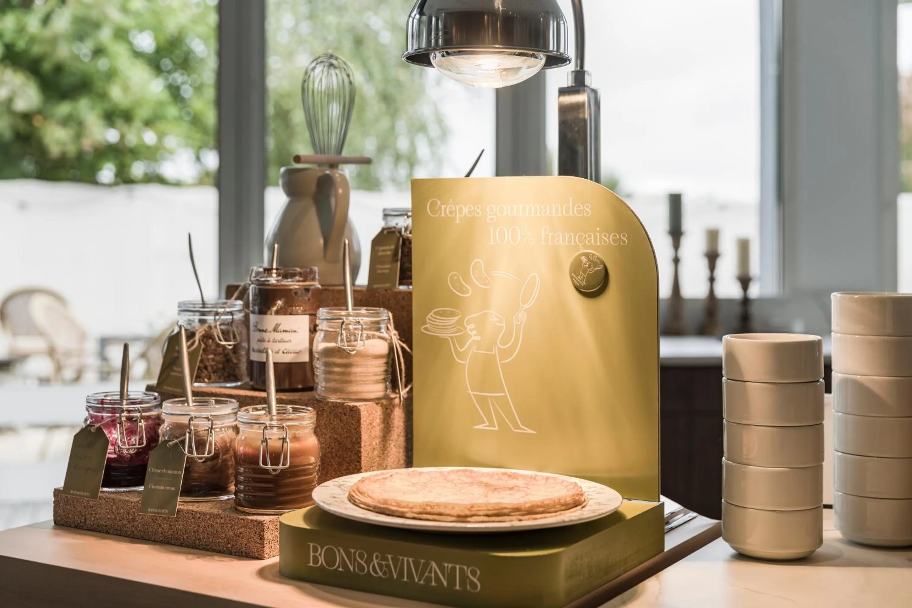 Breakfast in Mercure Chartres Est