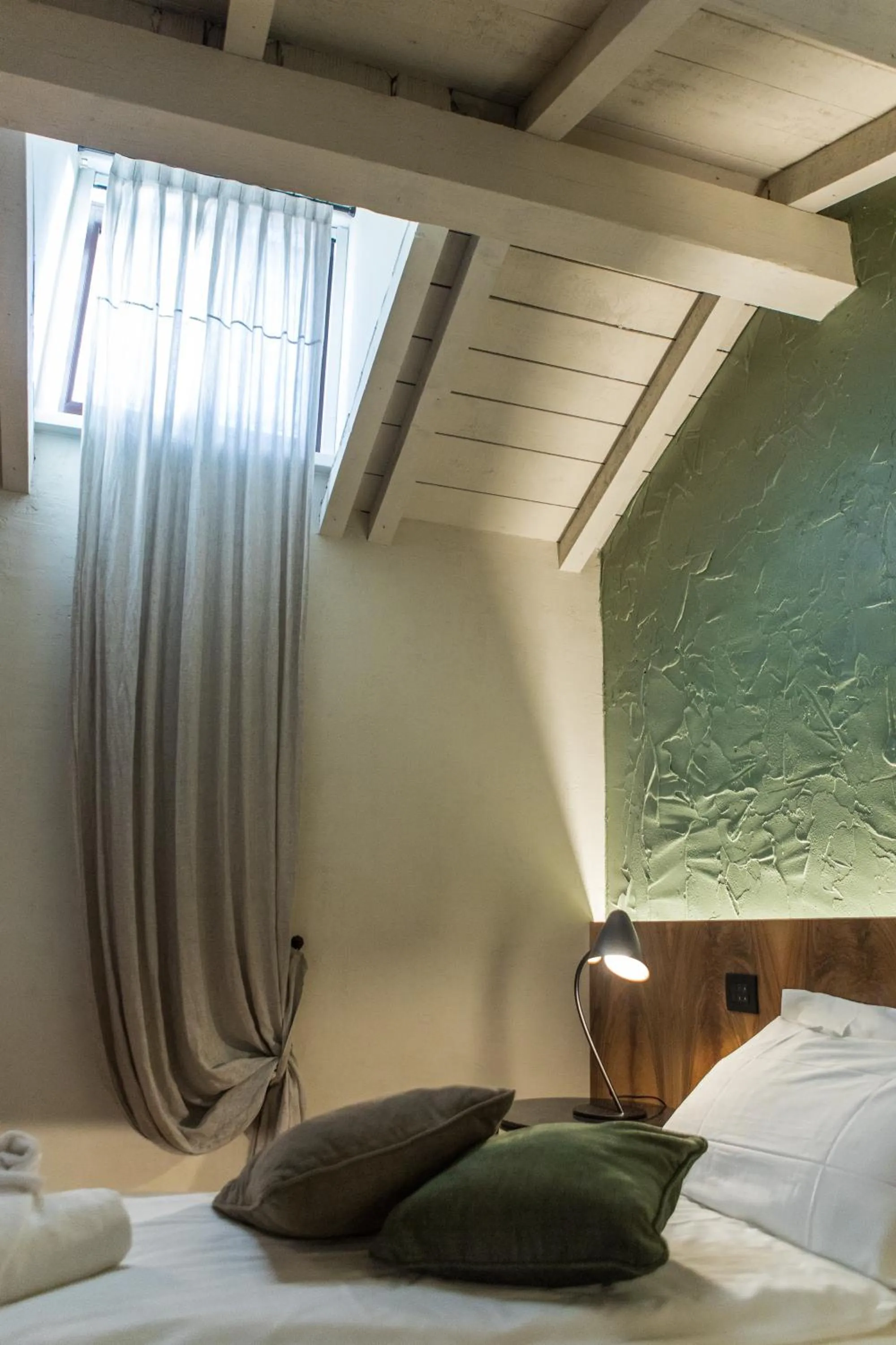 Photo of the whole room, Bed in Cà Toresele Relais Osteria Garden