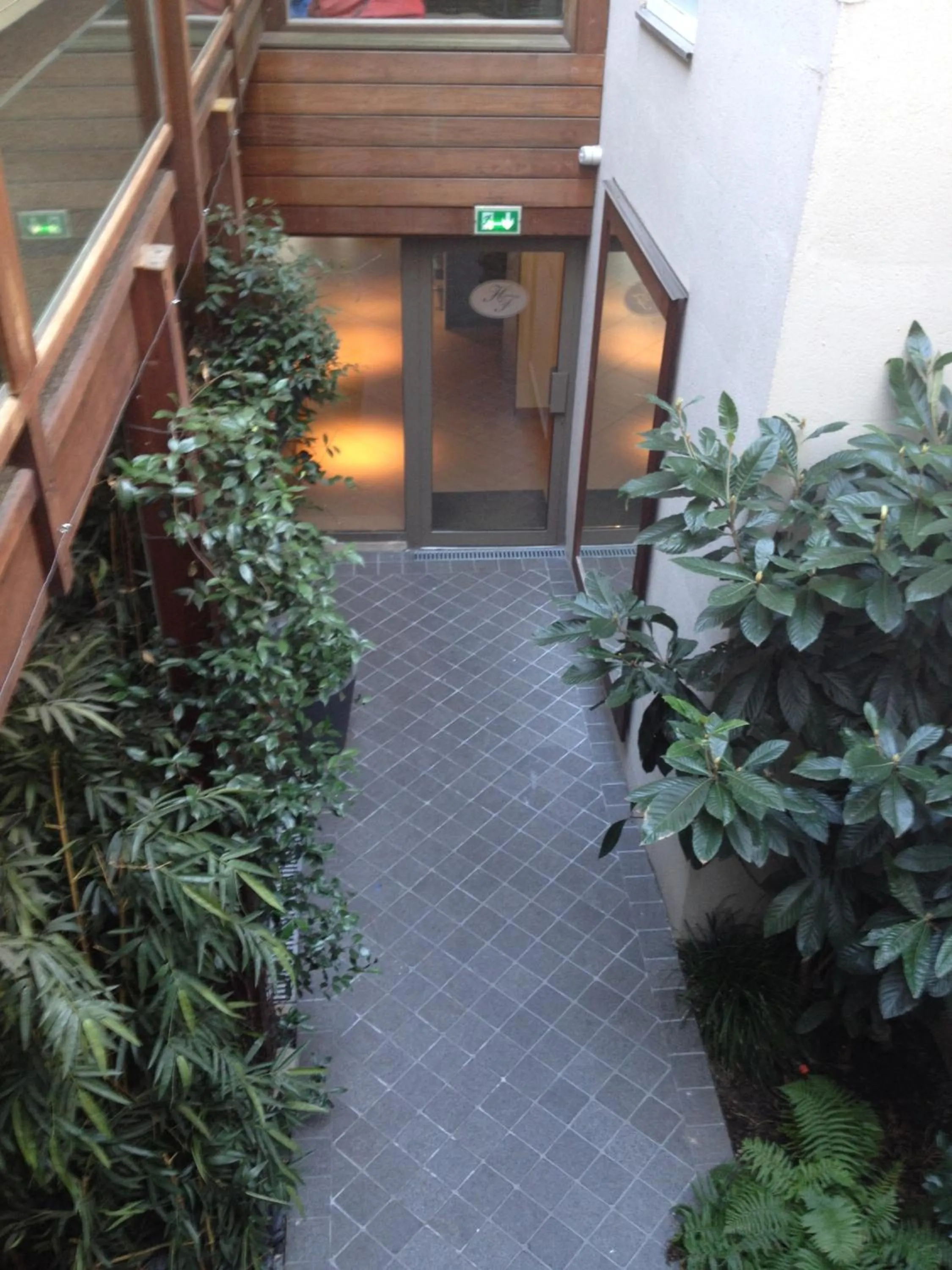 Garden in Hôtel Elysées Flaubert