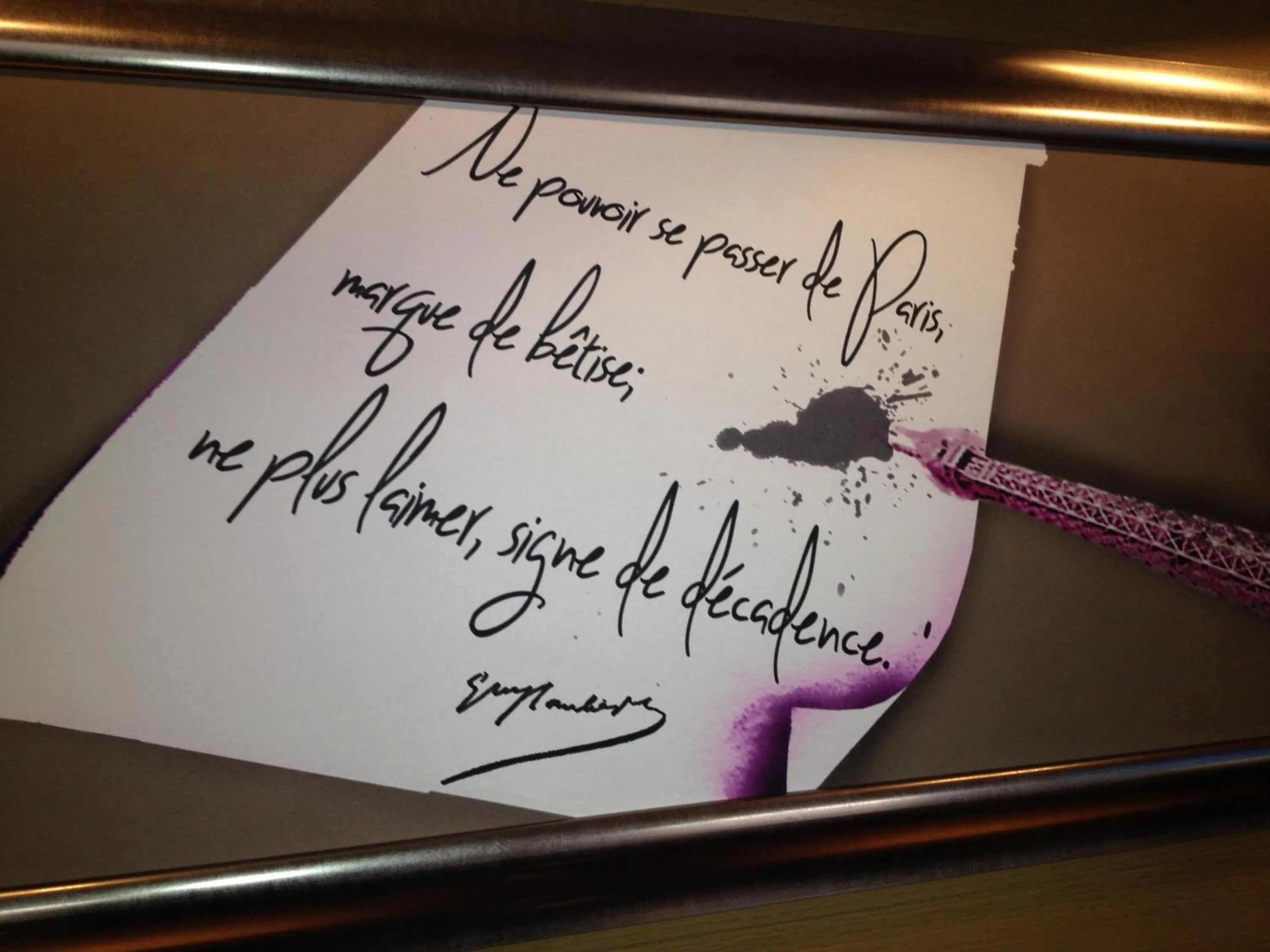 Library in Hôtel Elysées Flaubert