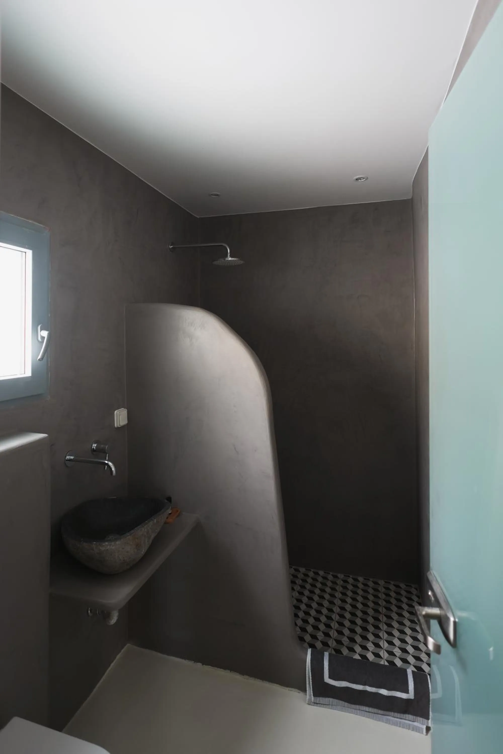 Bathroom in Mykonos Pantheon