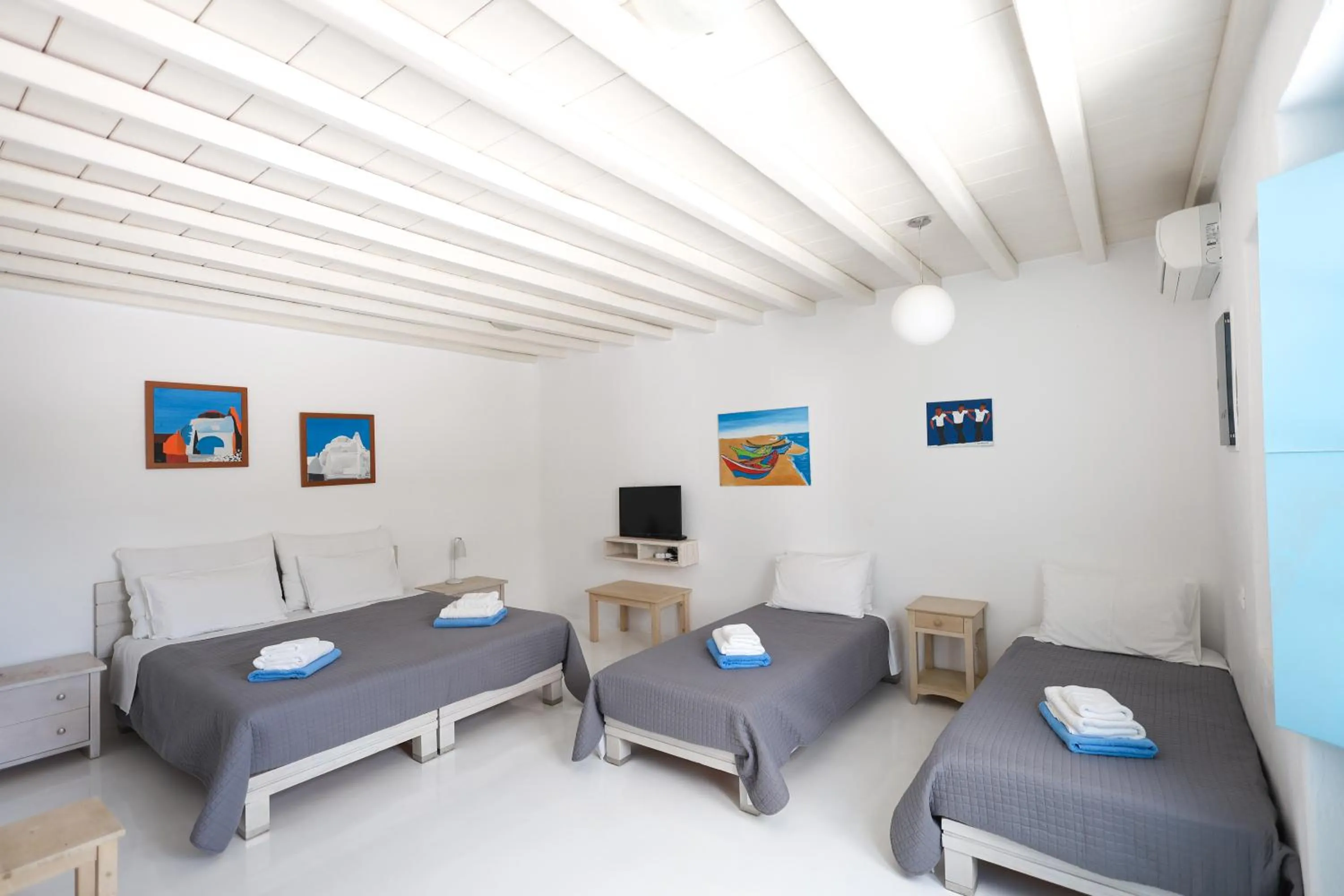 Bedroom, Bed in Mykonos Pantheon