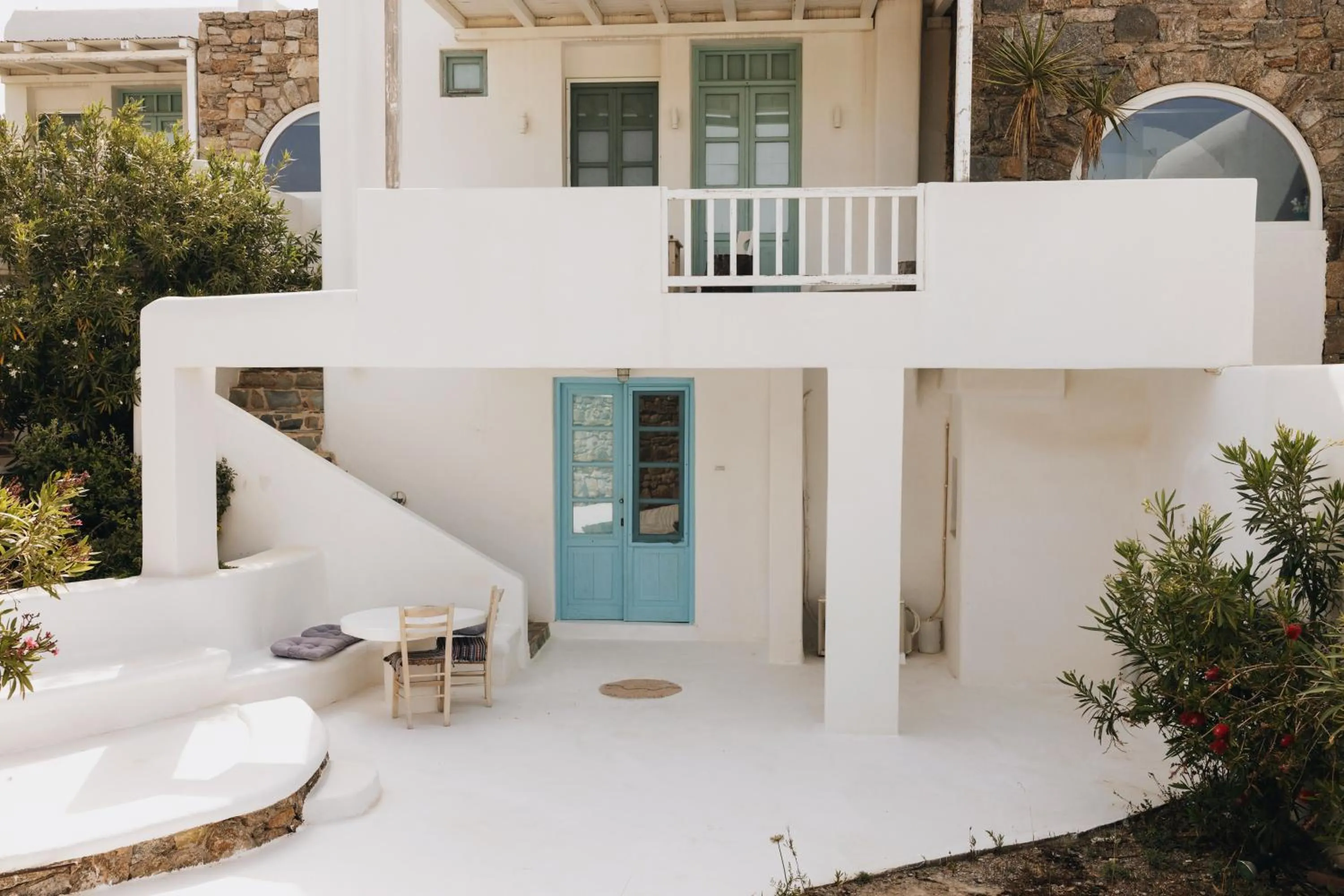 Property building in Mykonos Pantheon