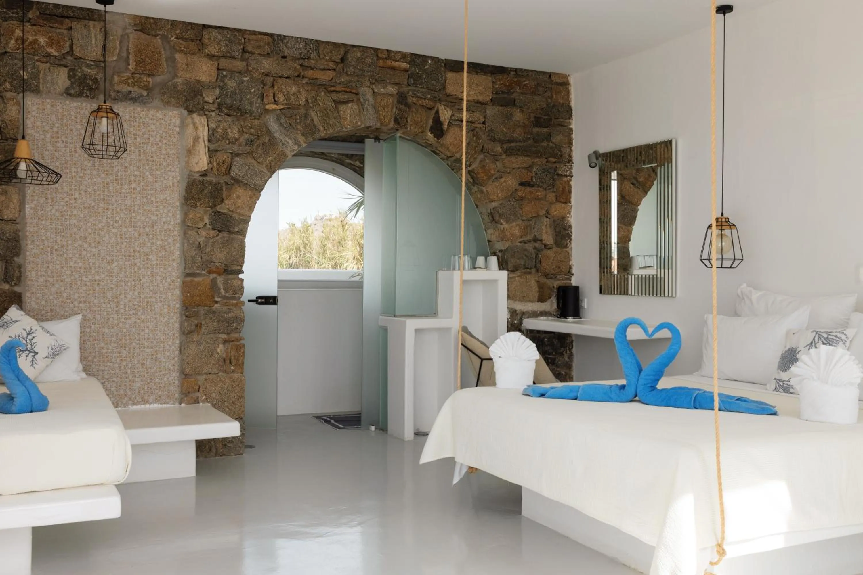 Bedroom, Bed in Mykonos Pantheon