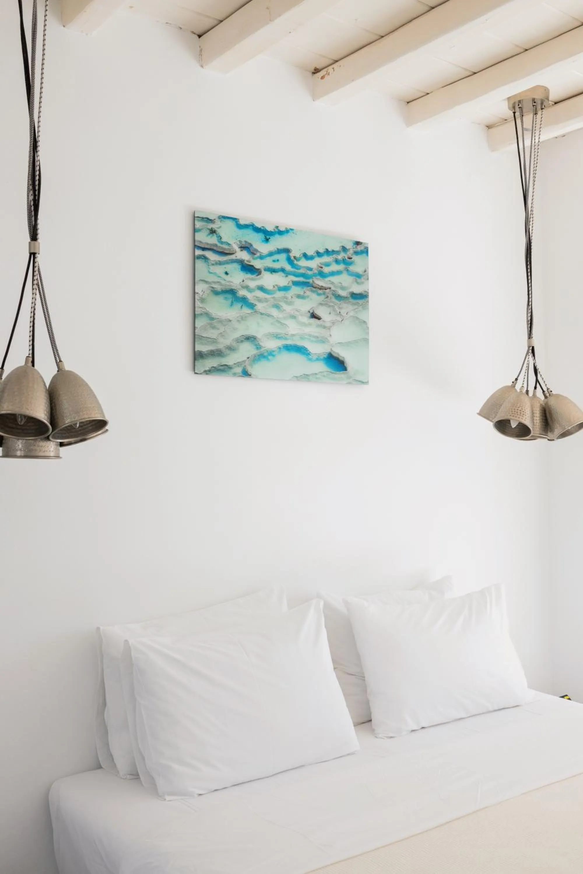 Bed in Mykonos Pantheon