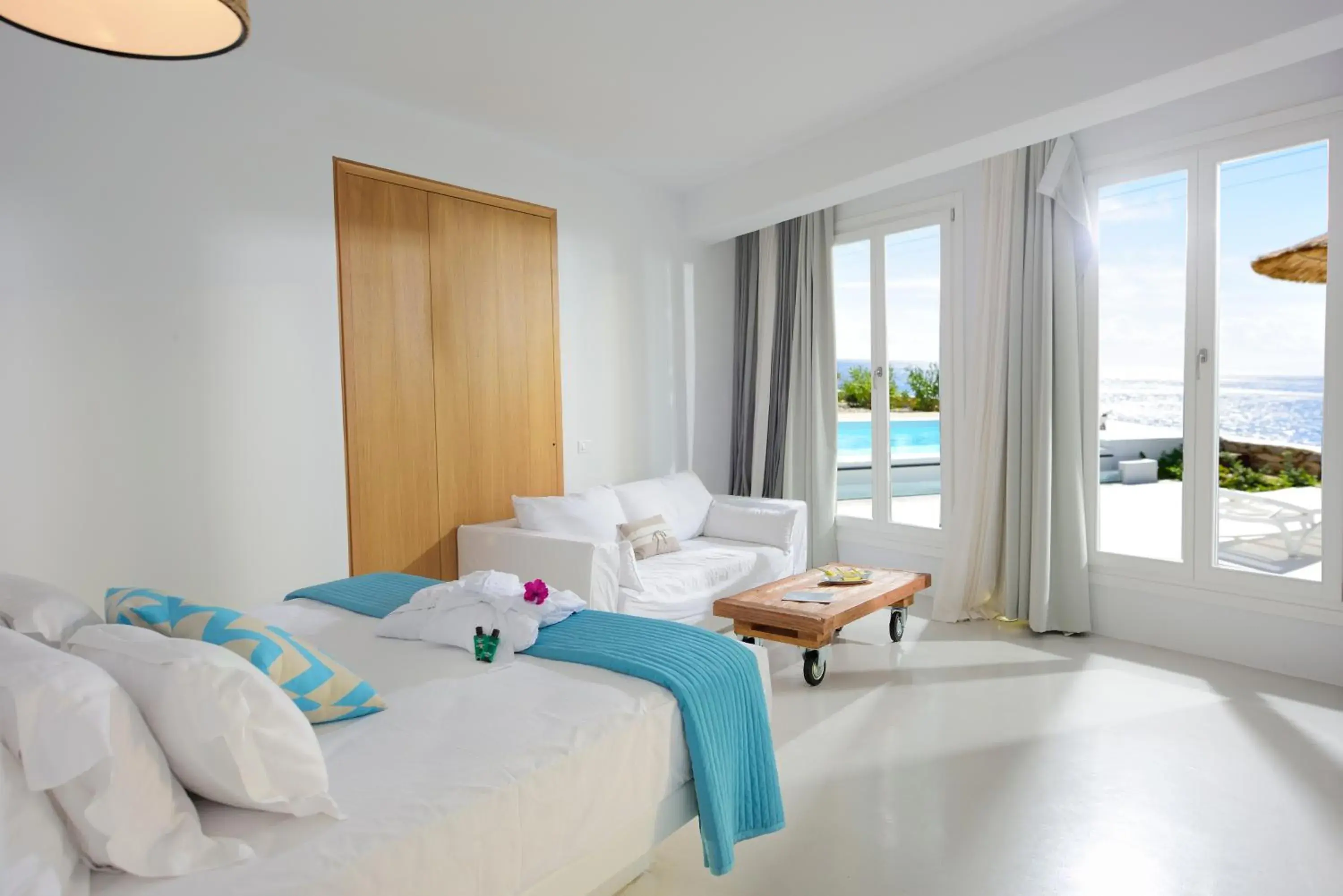 Imperial Suite with Sea View in Mykonos Pantheon Imperial Suite with Sea View in Mykonos Pantheon