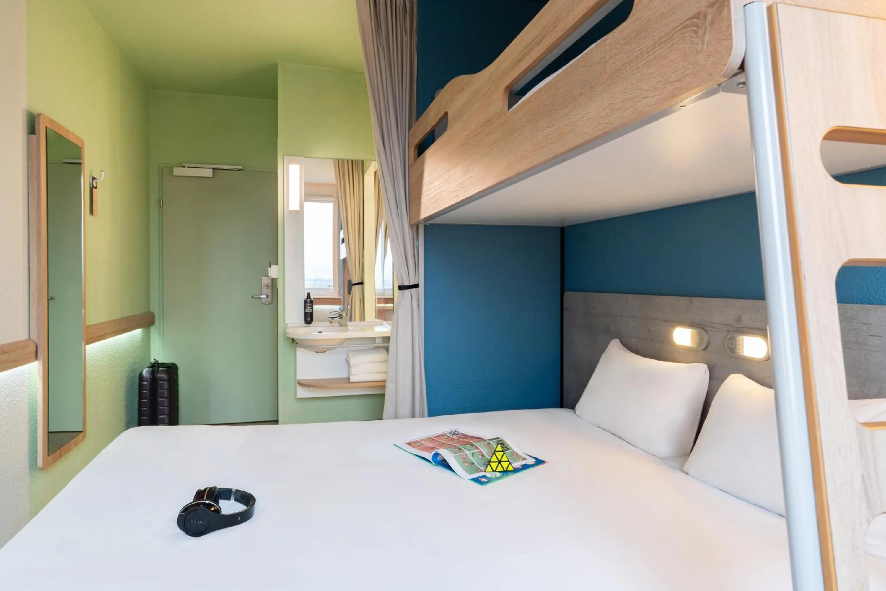 Bed in ibis budget Genève Aéroport