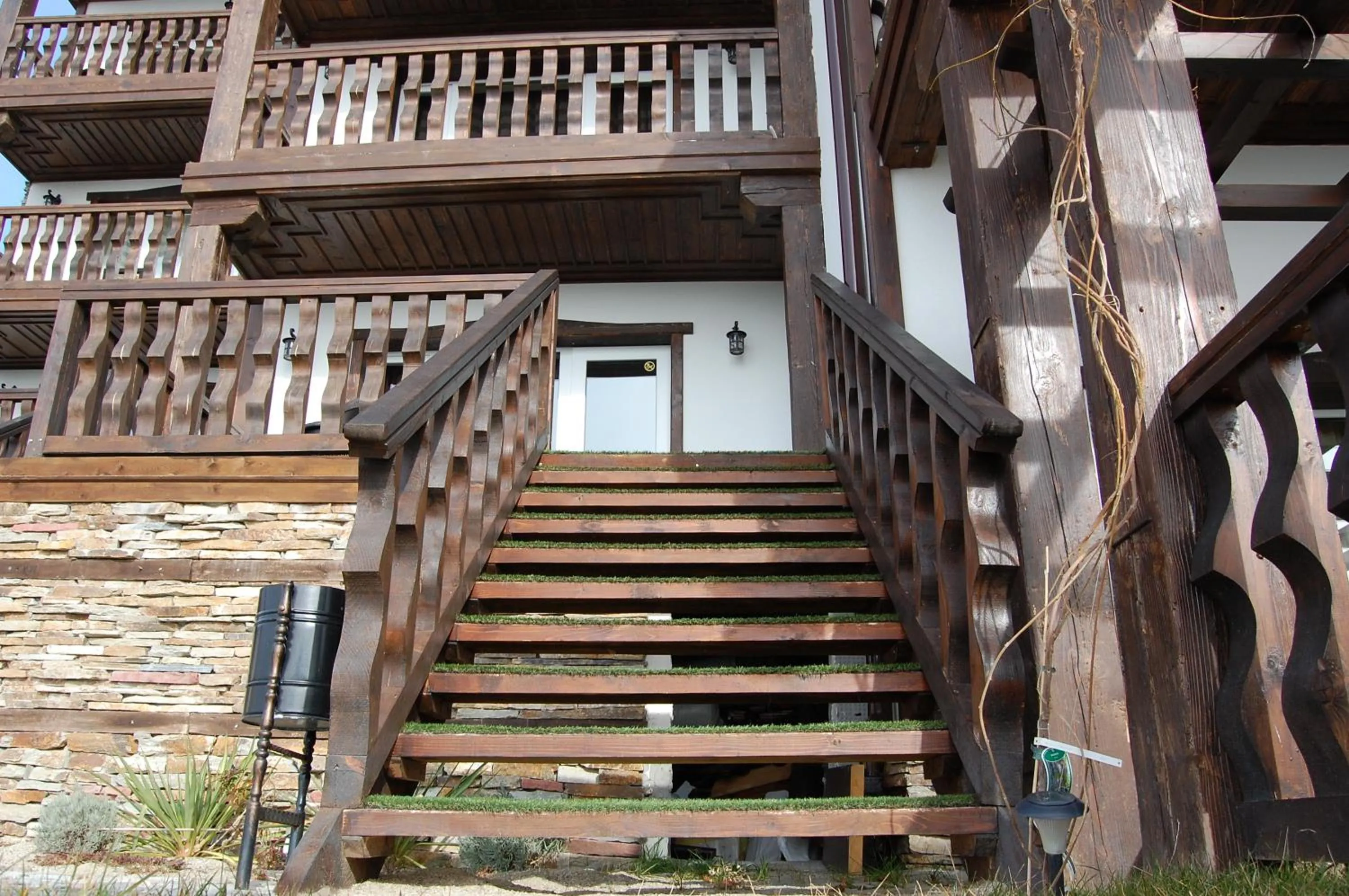 Property building in Aparthotel Seasons Glavatarski Han