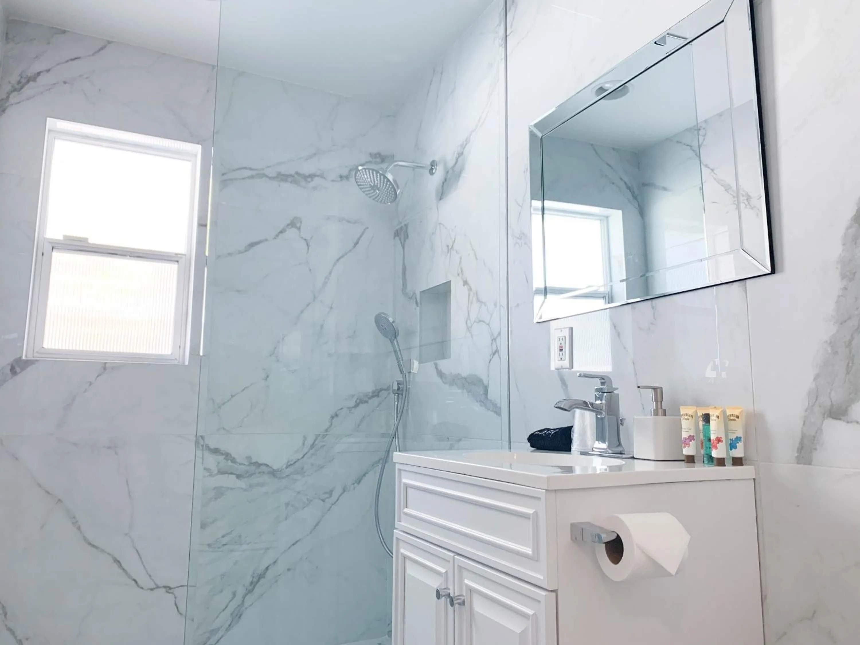 BelleVue Oasis - Adults Only