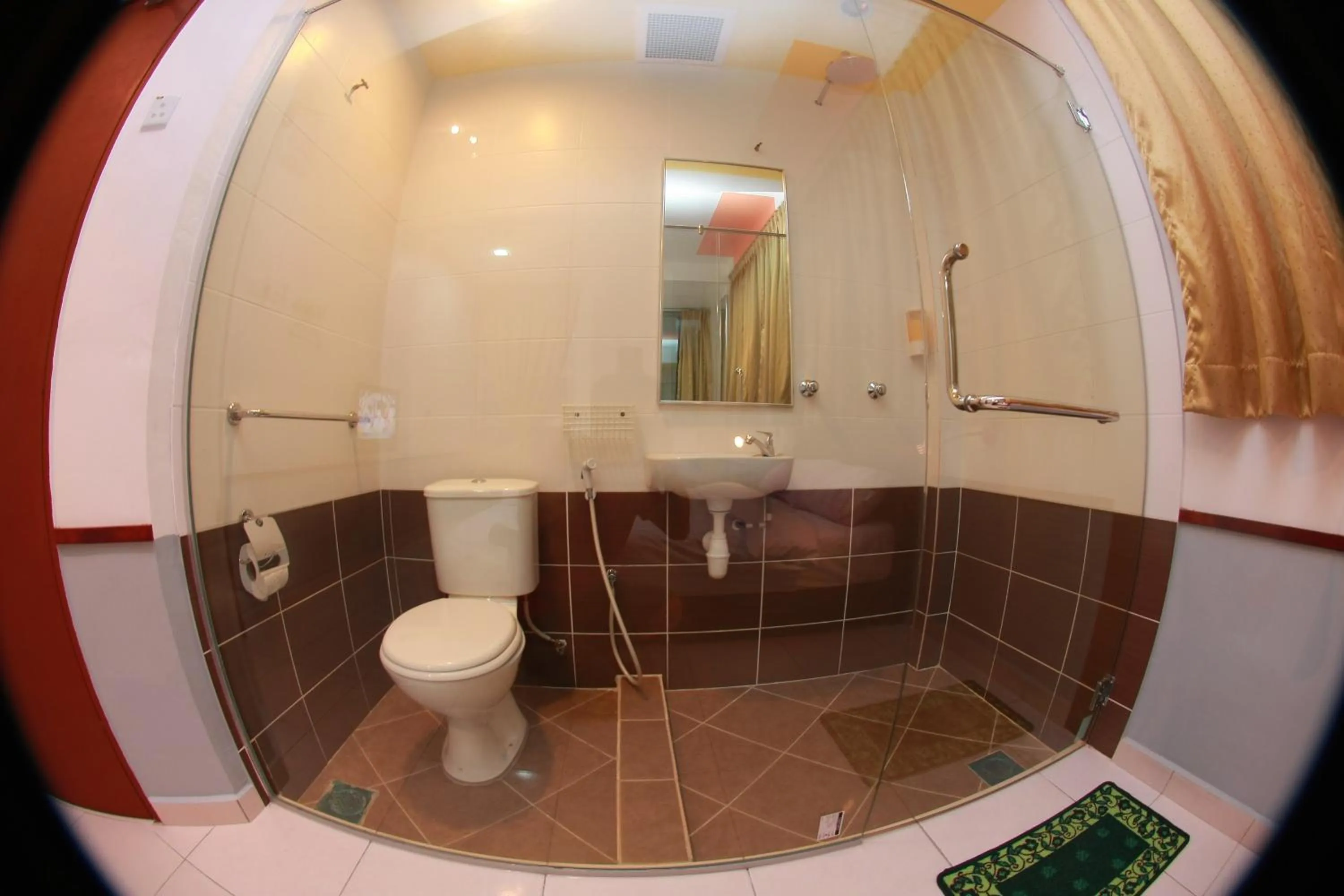 Bathroom in Langit Langi Hotel @ KLIA/KLIA2