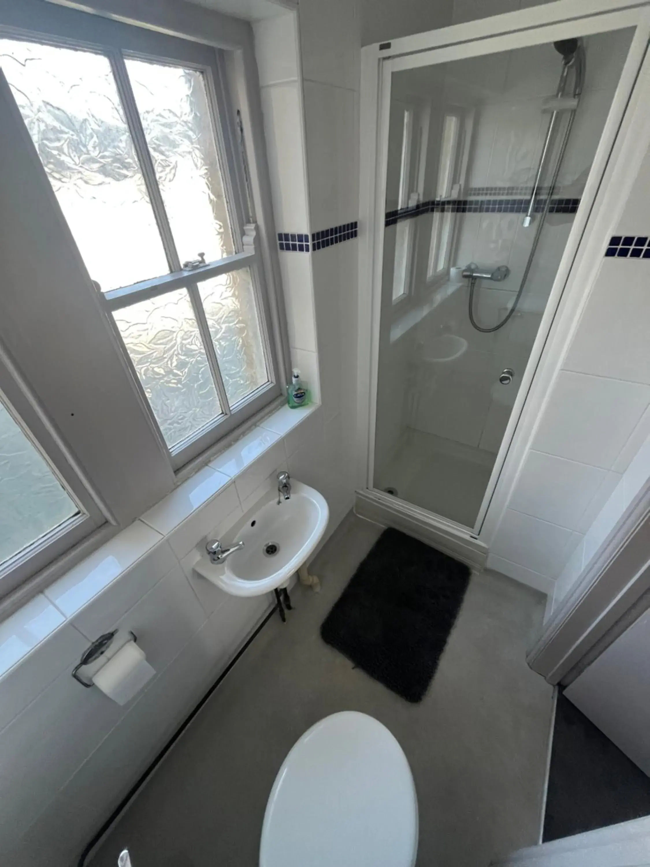 Twin Room in Hampton Hotel & restaurant Twin Room in Hampton Hotel & restaurant