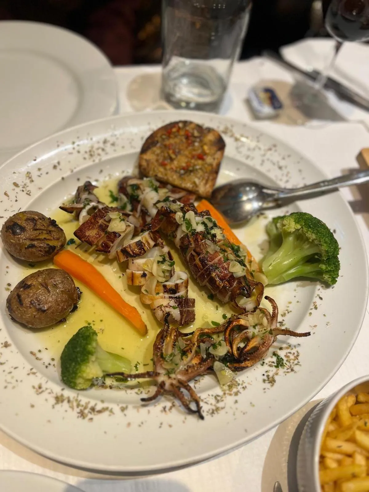 Food and drinks in Aqua Ria Boutique Hotel