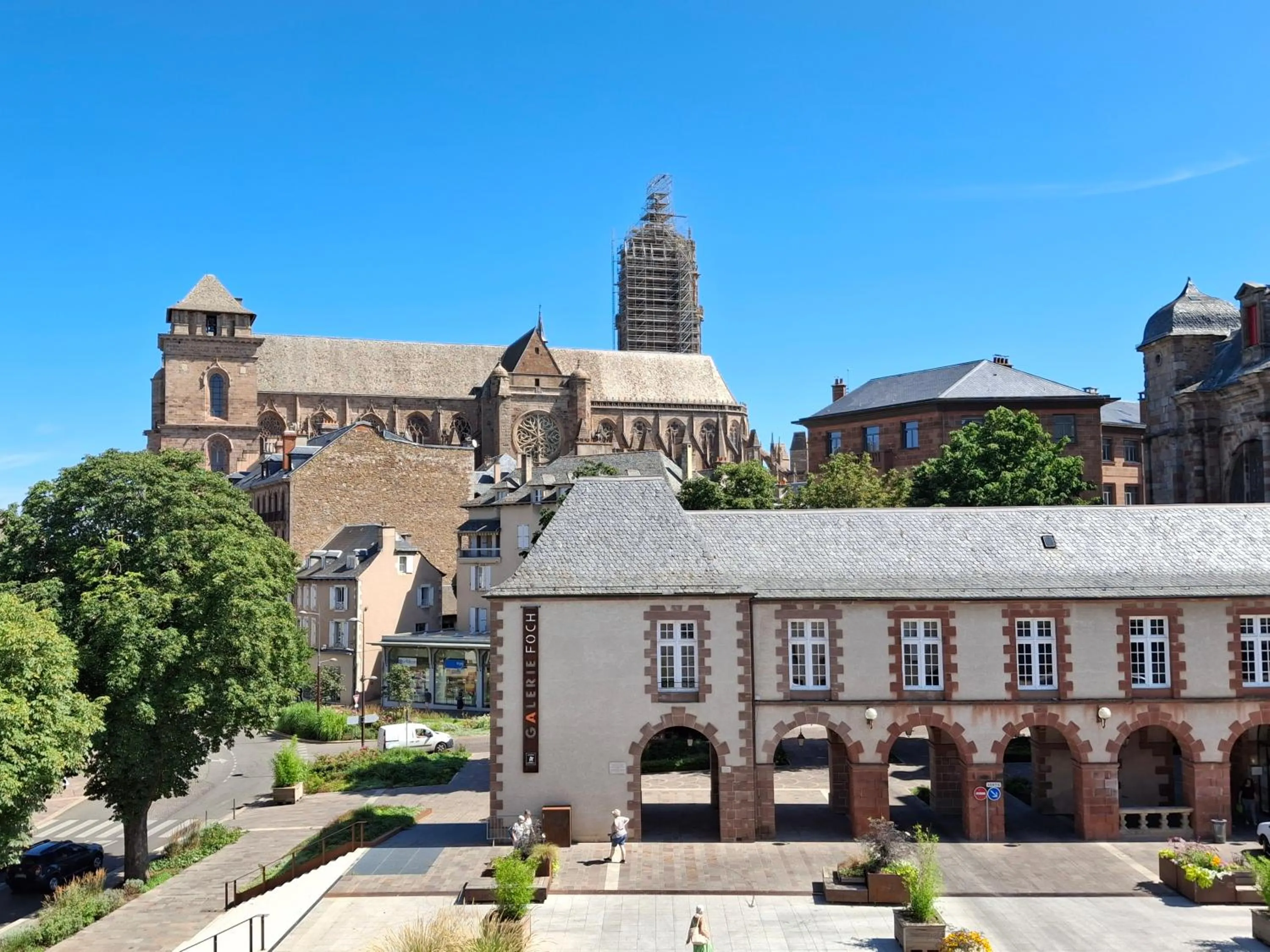 City view in Hôtel Tour Maje