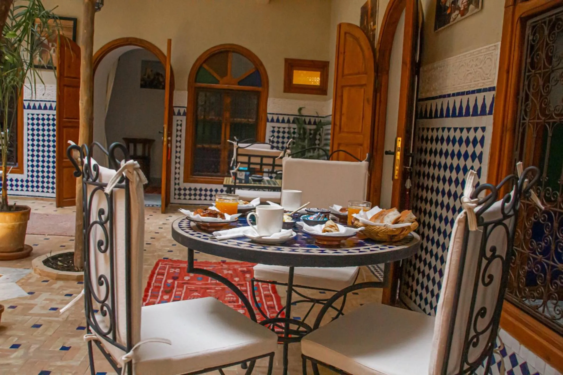 Breakfast in Riad Dar Tamlil