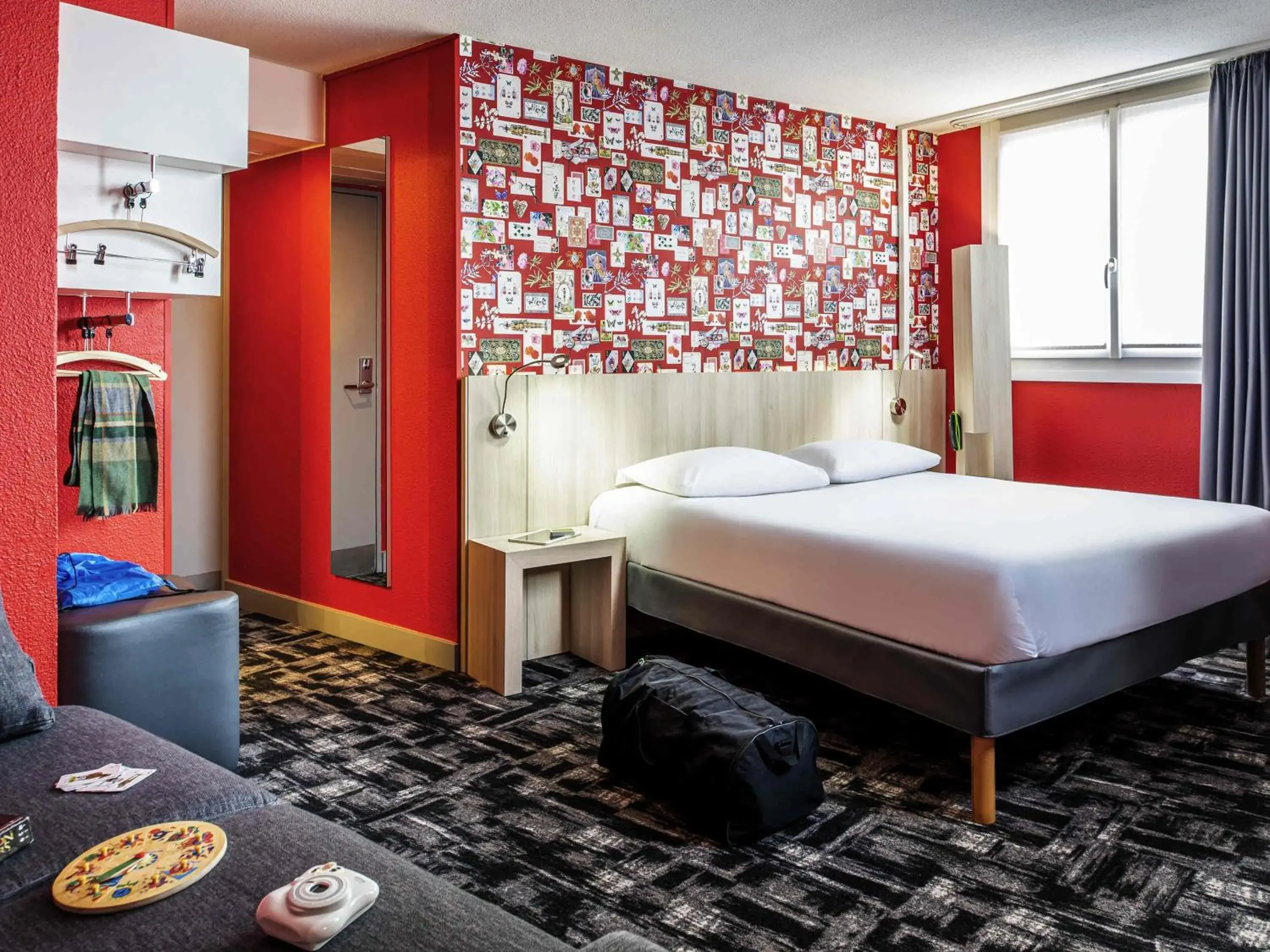Standard Family Suite with One Double Bed and Sofa - single occupancy in Ibis Styles Reims Centre Standard Family Suite with One Double Bed and Sofa - single occupancy in Ibis Styles Reims Centre