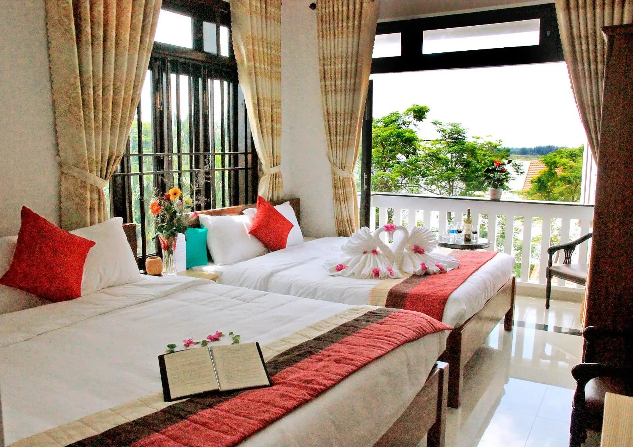 Deluxe Double Room with Balcony in Green Island Villa Hoi An Deluxe Double Room with Balcony in Green Island Villa Hoi An