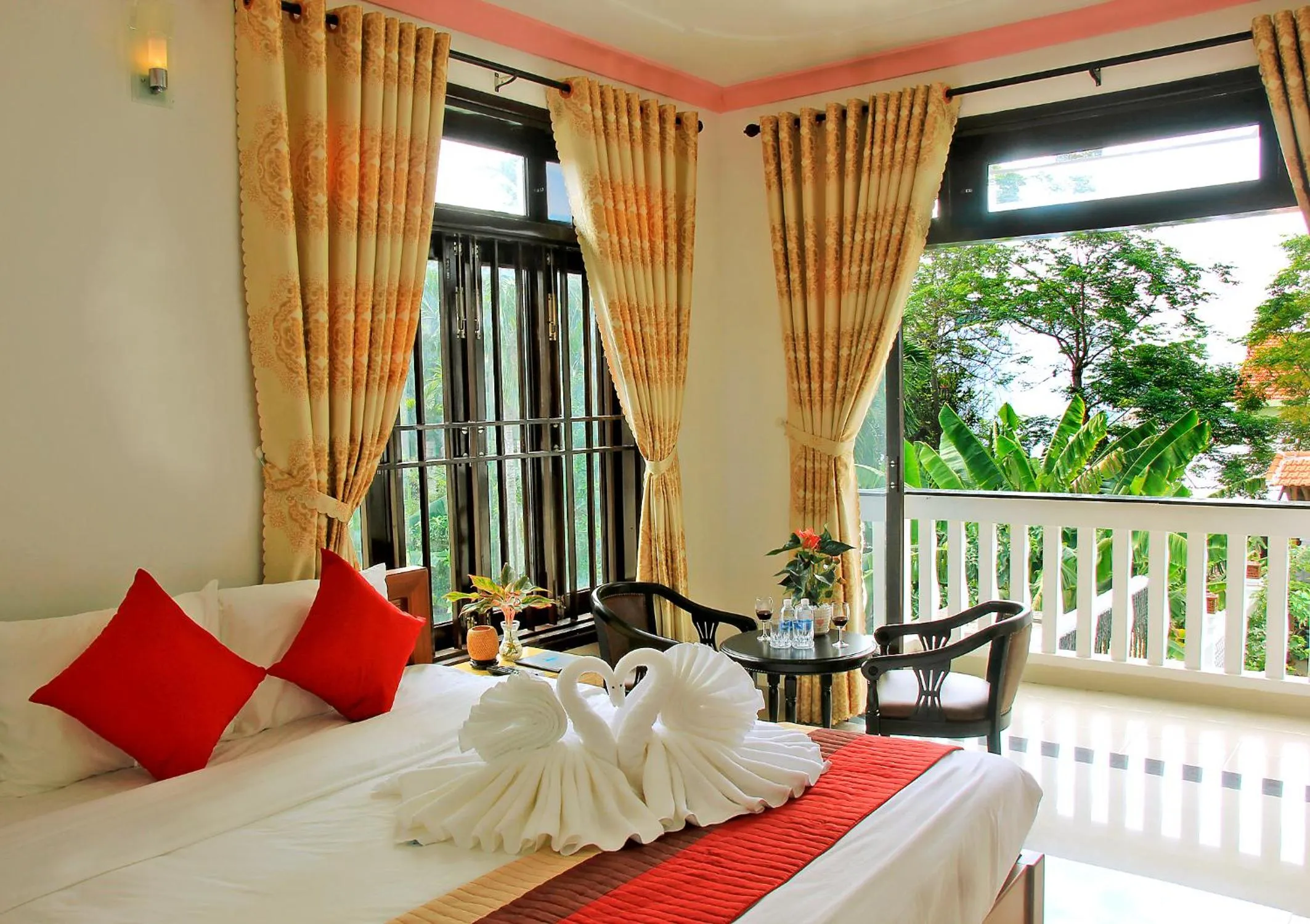 Garden view, Bed in Green Island Villa Hoi An