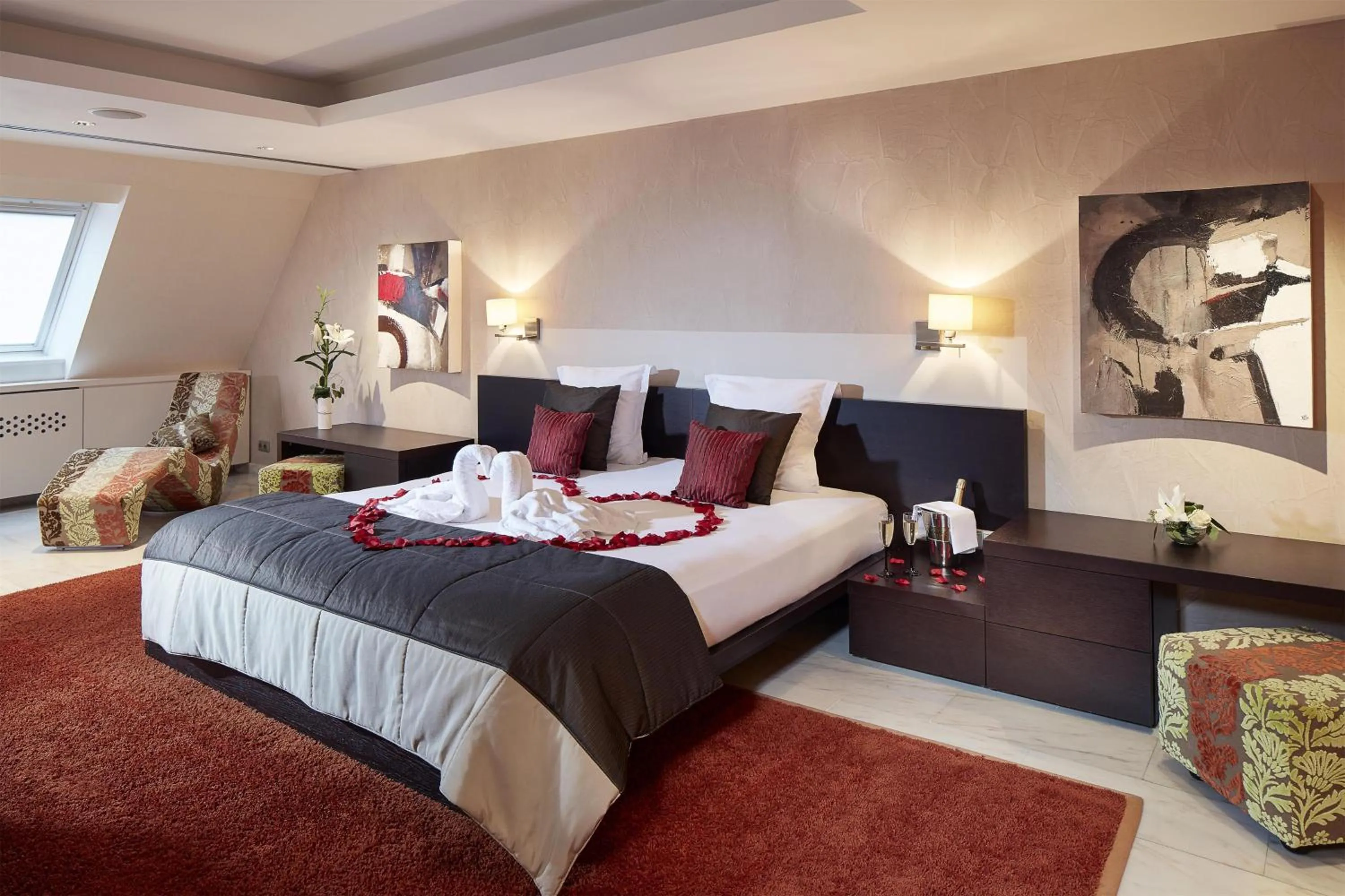 Bedroom, Bed in Hotel L'Europe Colmar, BW Signature Collection