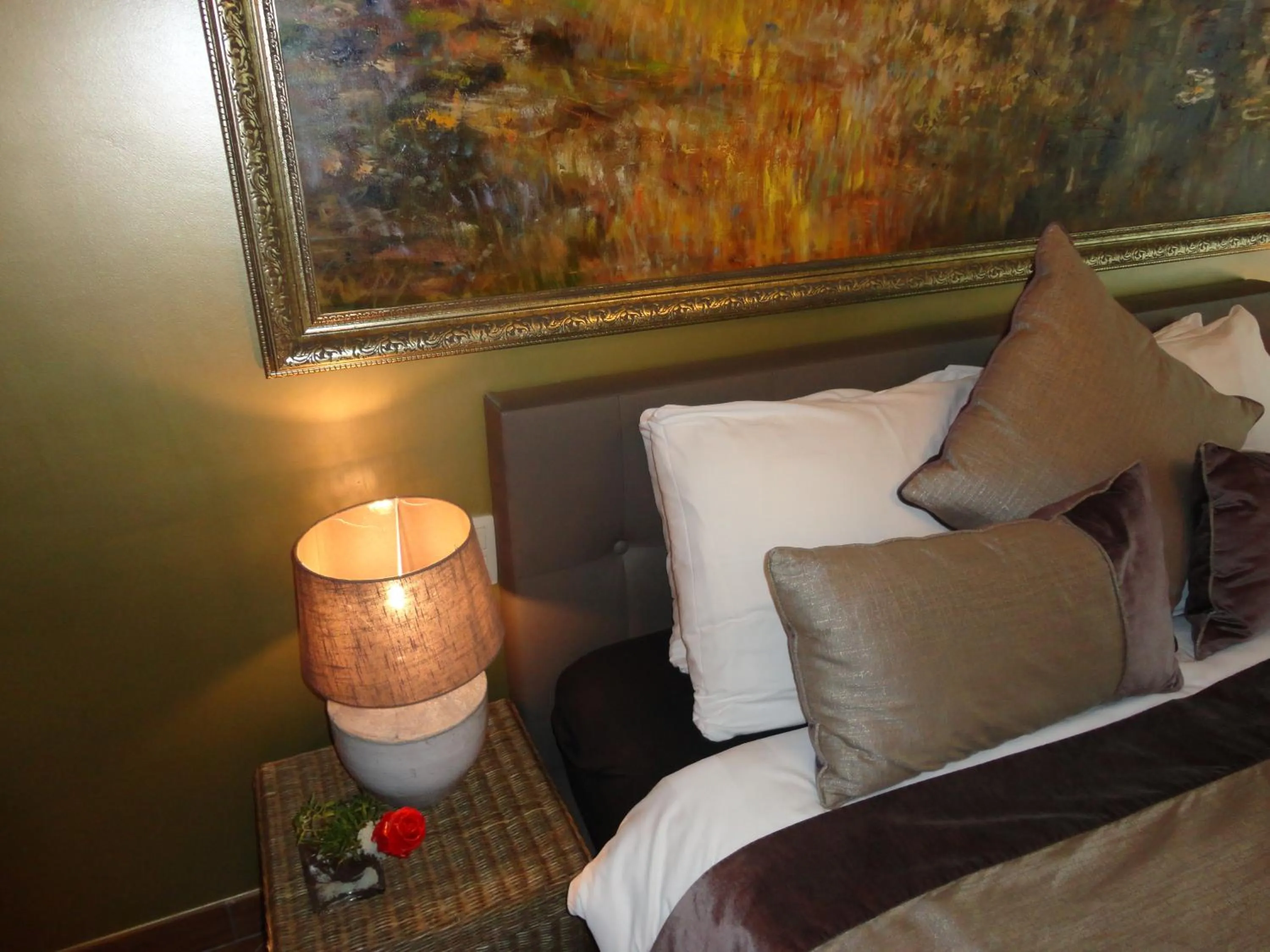 Decorative detail, Bed in Art Of Dreams Deluxe 4 stars