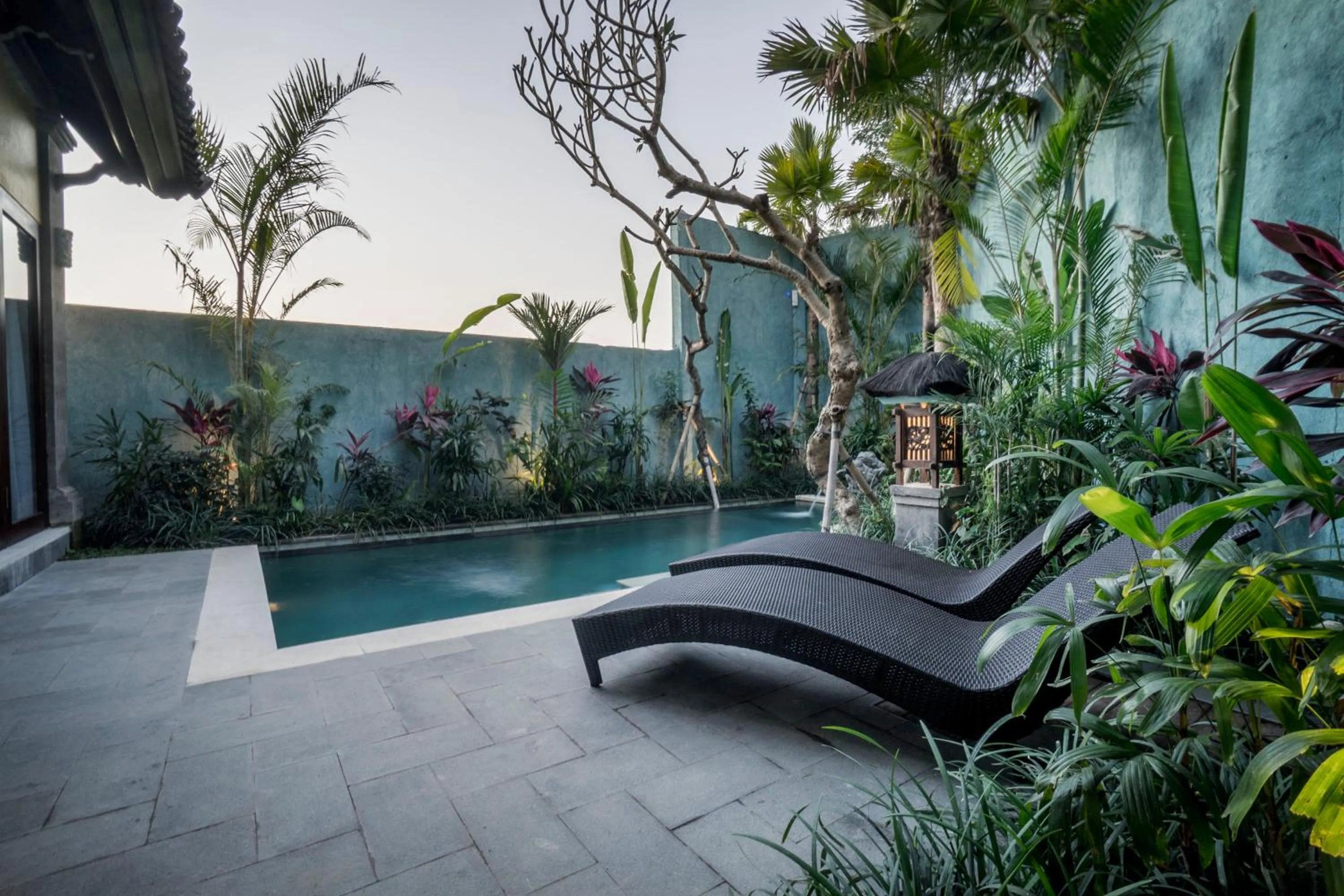 Swimming pool in Villa Tanah Carik by Mahaputra