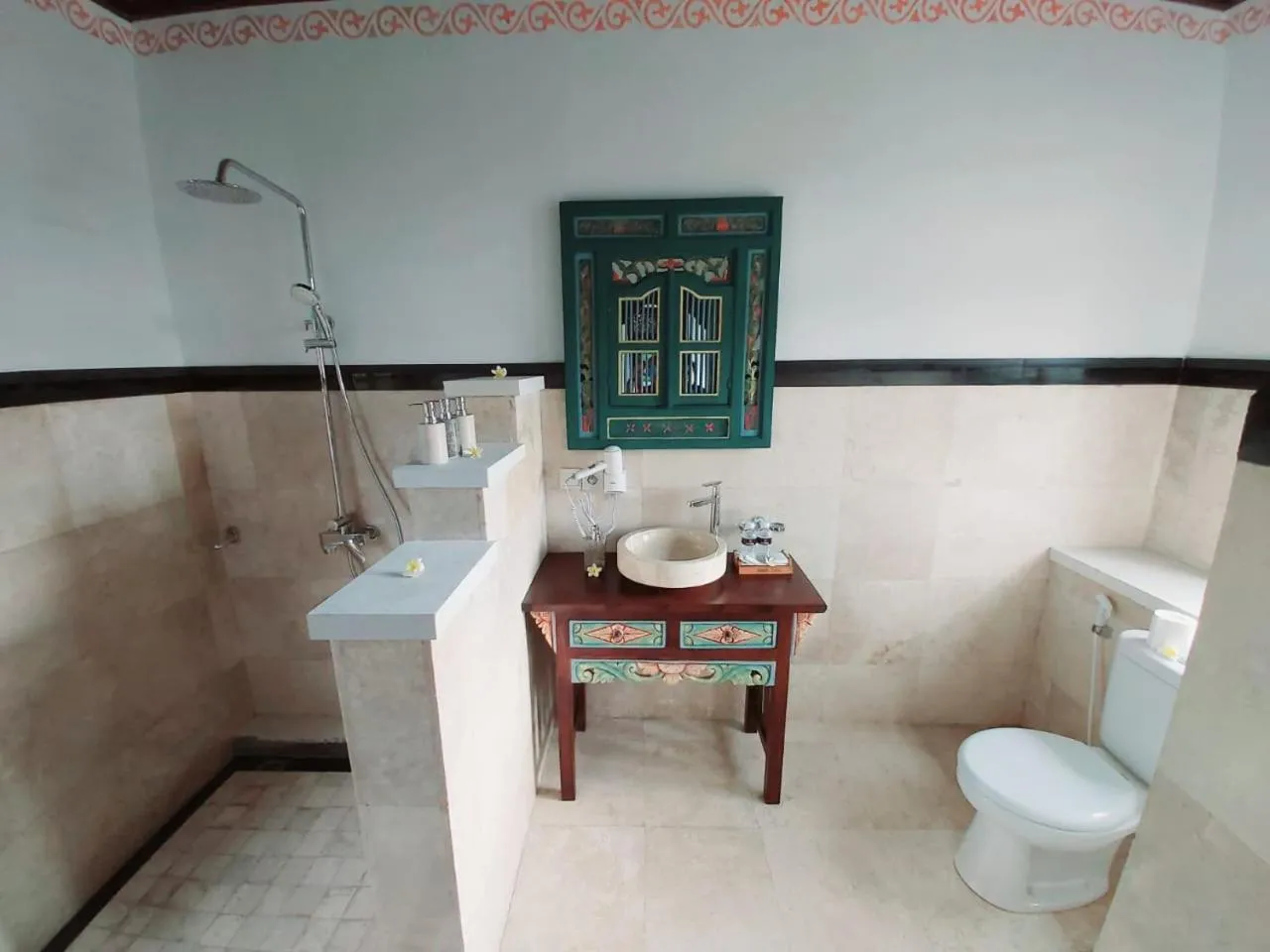 Bathroom in Villa Tanah Carik by Mahaputra