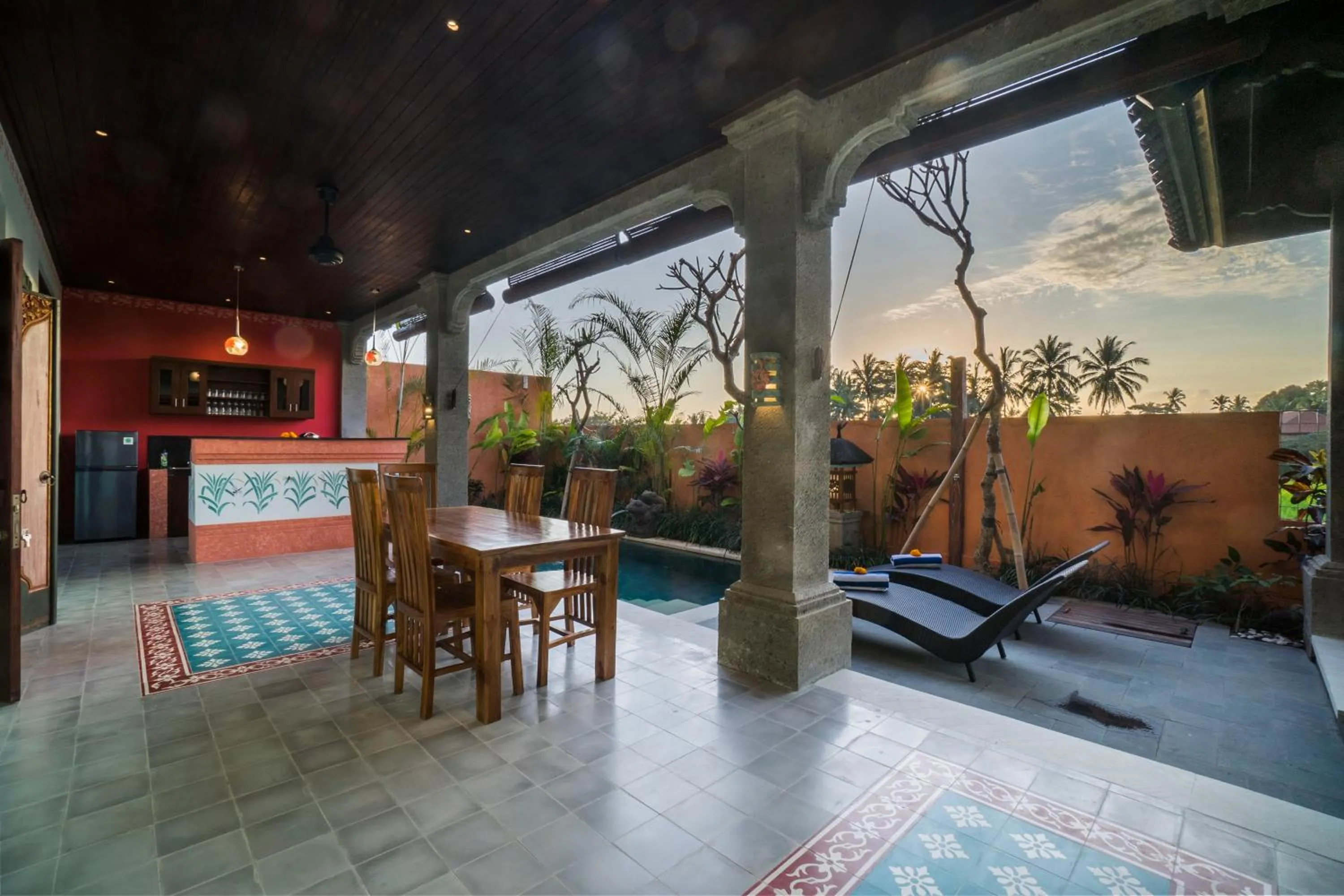 Dining area in Villa Tanah Carik by Mahaputra