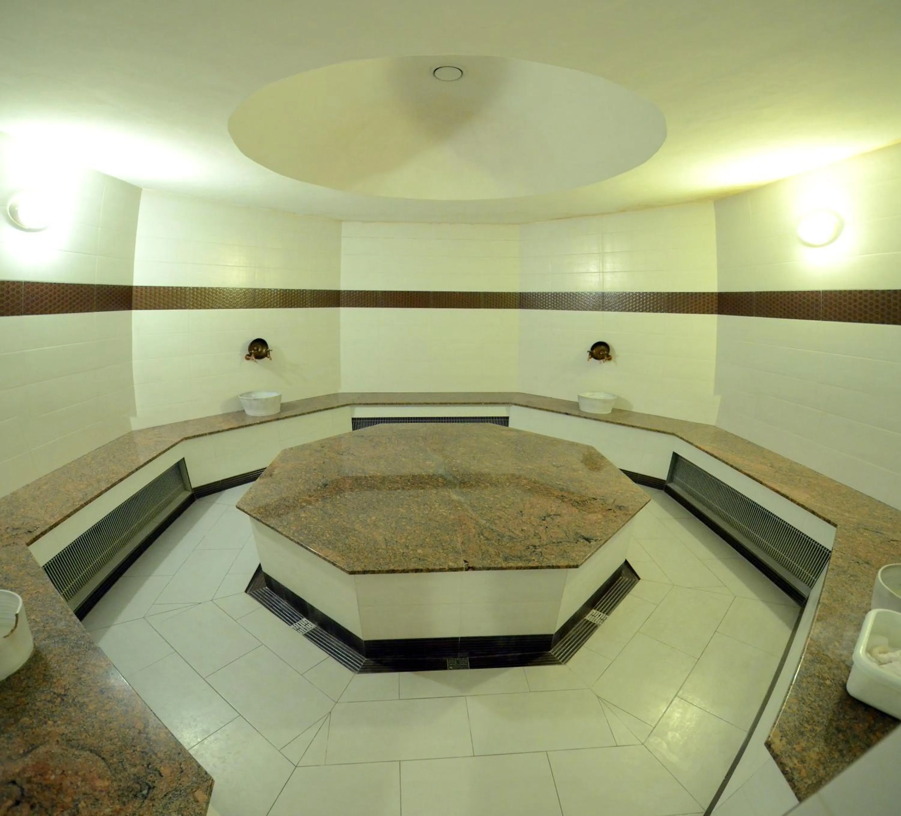 Steam room in Spa Hotel Vita