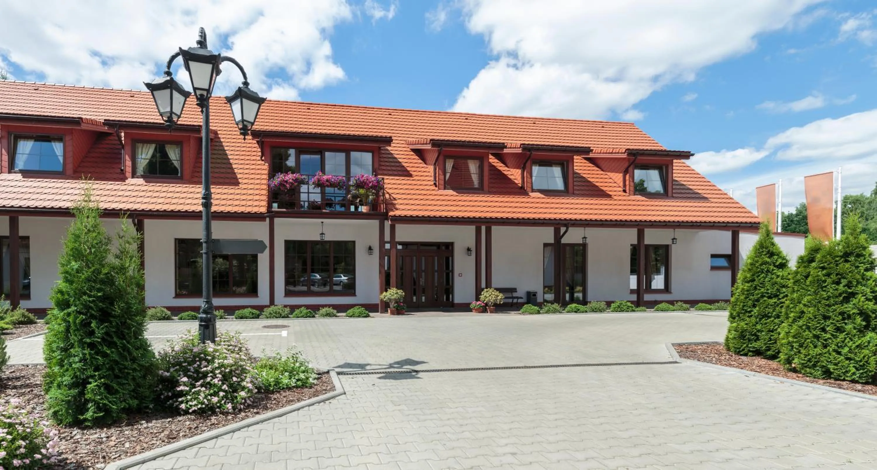 Property building in Hotel Folwark