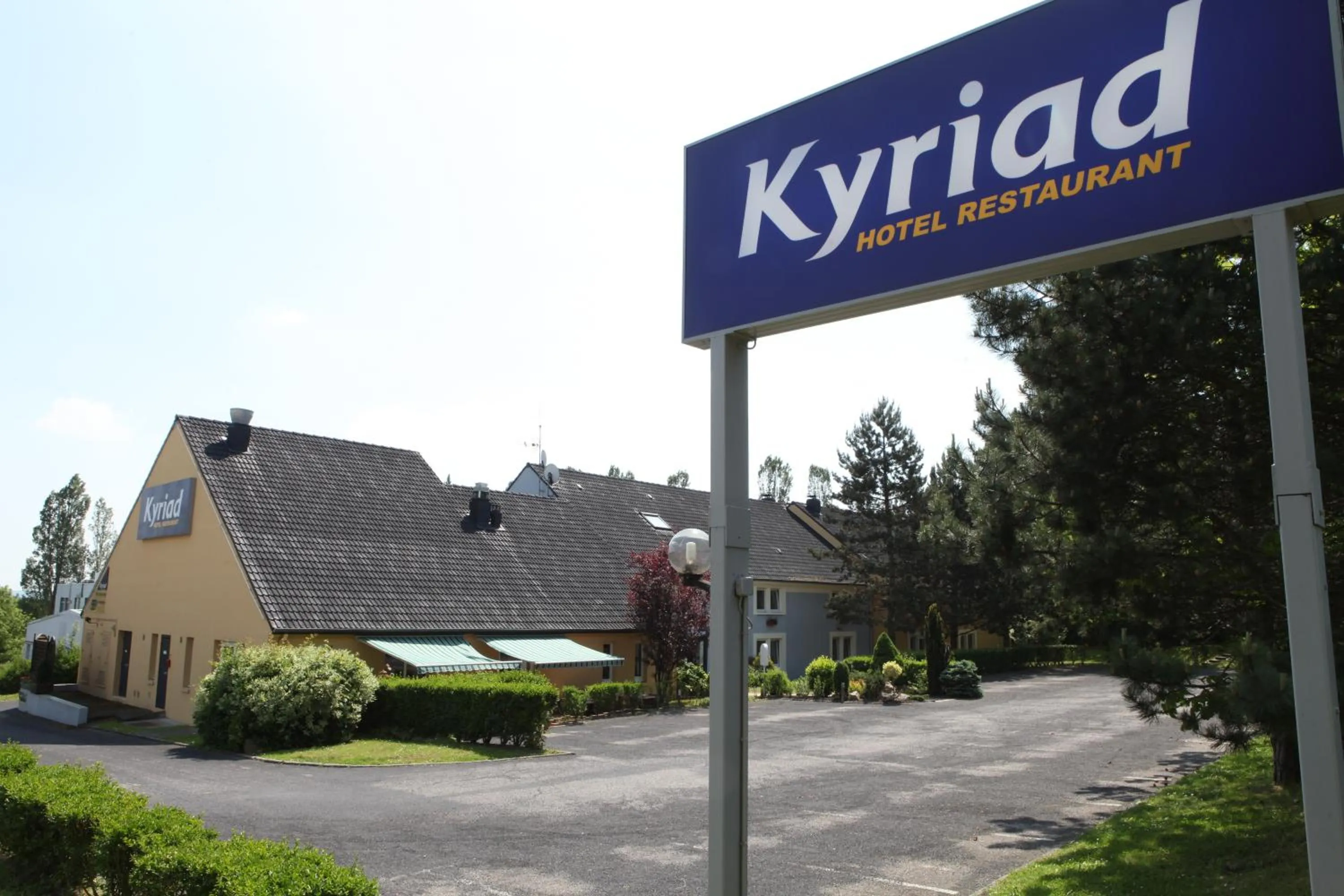 Facade/entrance in Kyriad Nancy Sud - Ludres