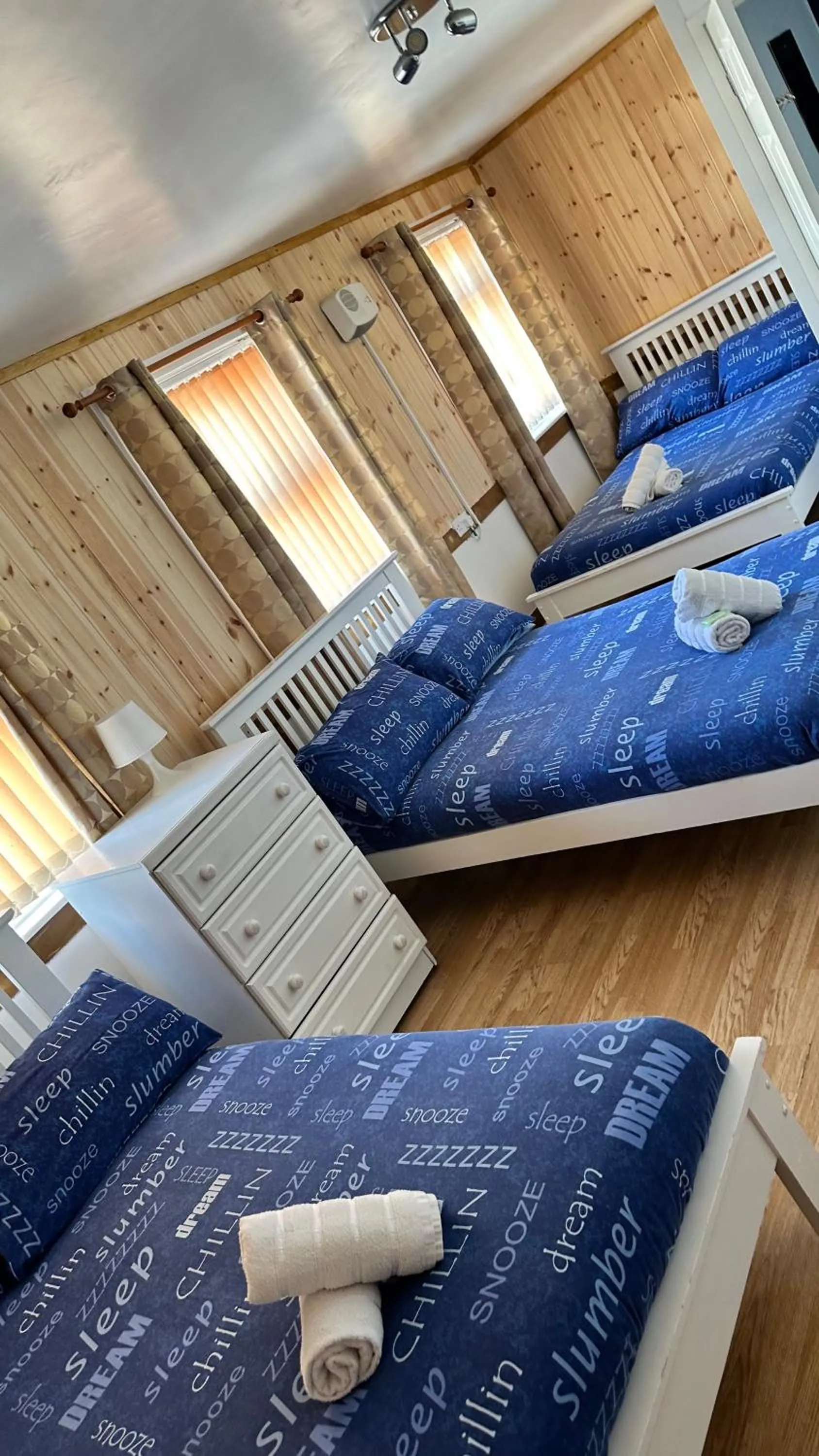 Bed in Fairhaven Hotel on Woodfield Road