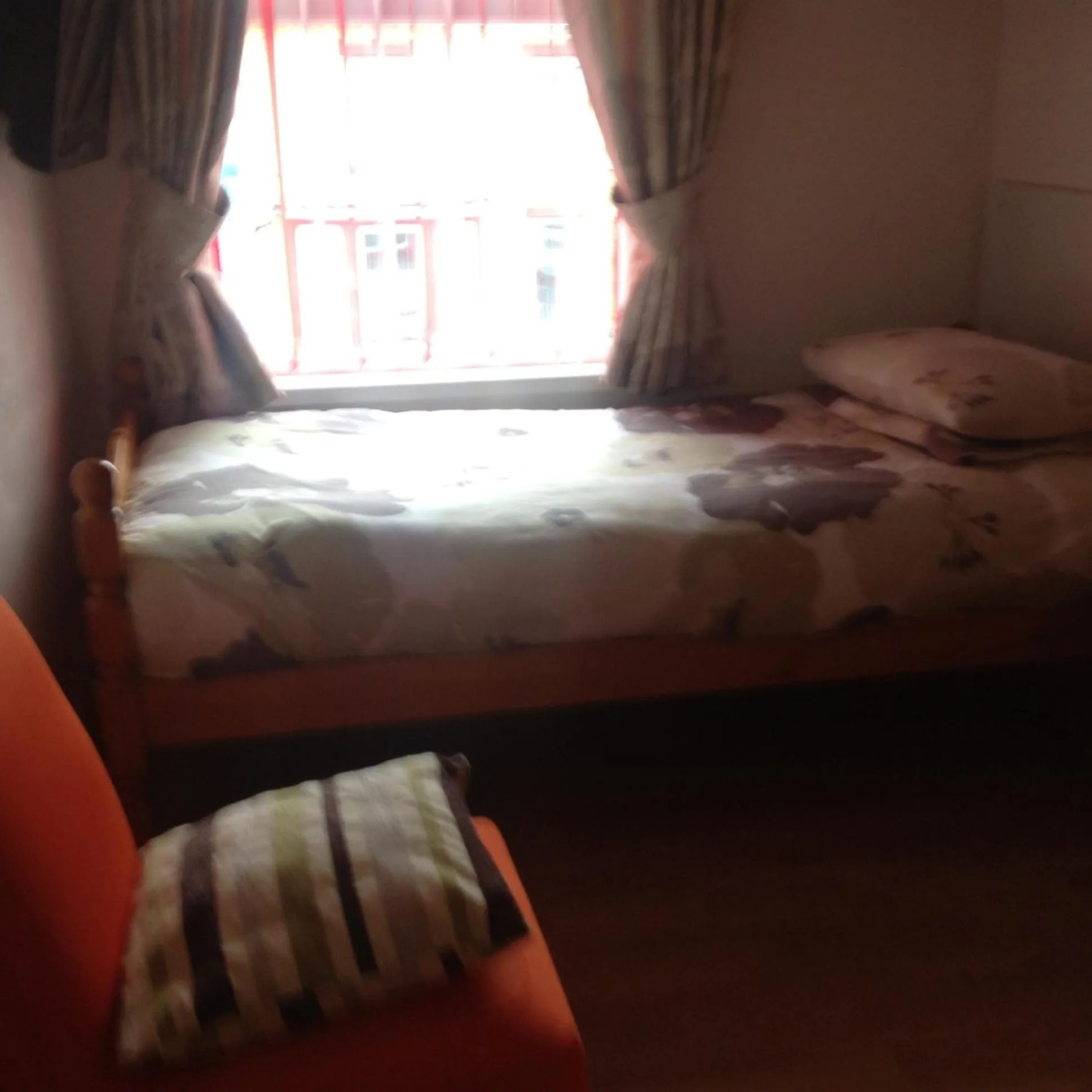 Photo of the whole room, Bed in Fairhaven Hotel on Woodfield Road