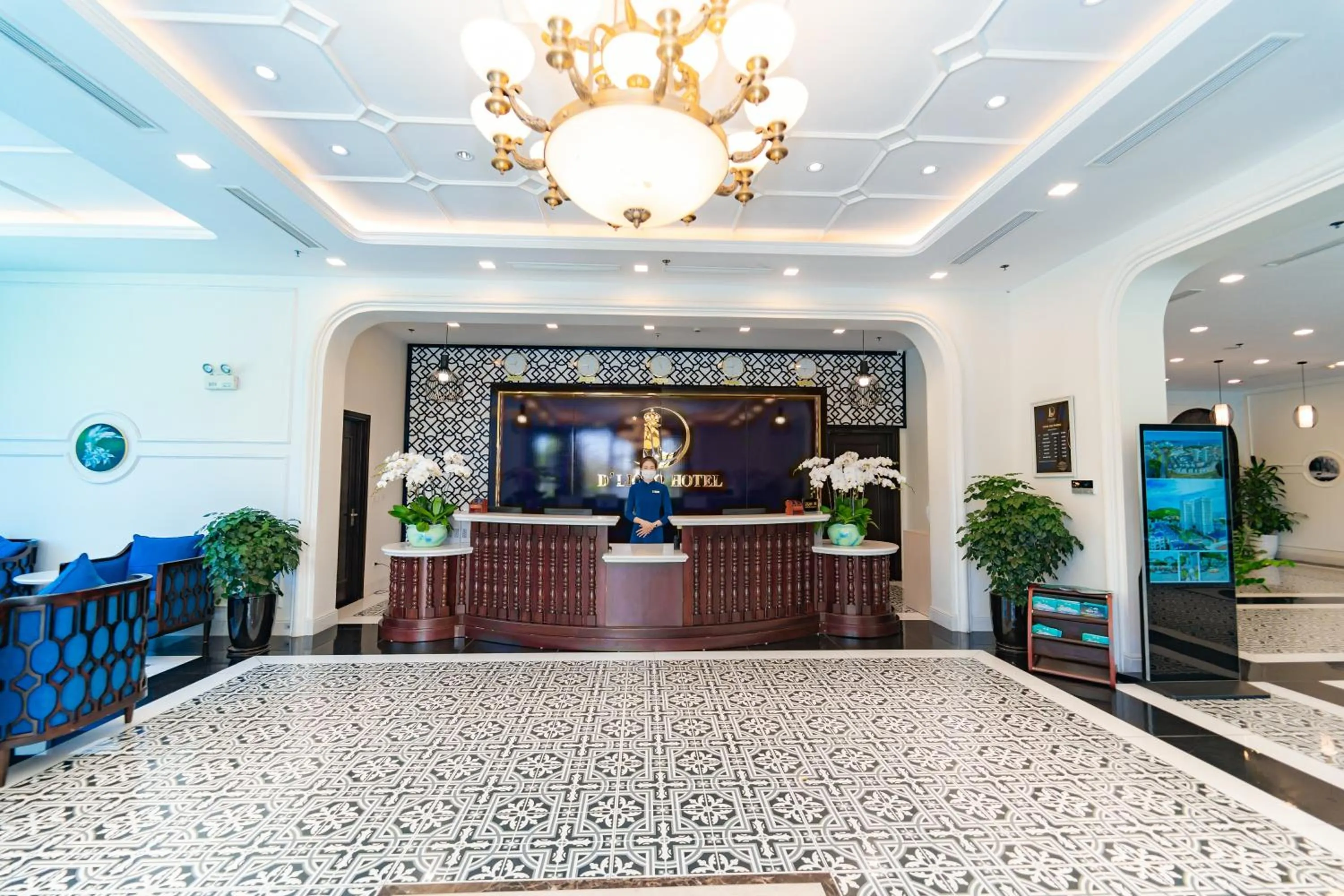 Lobby or reception in D'Lioro Hotel & Resort