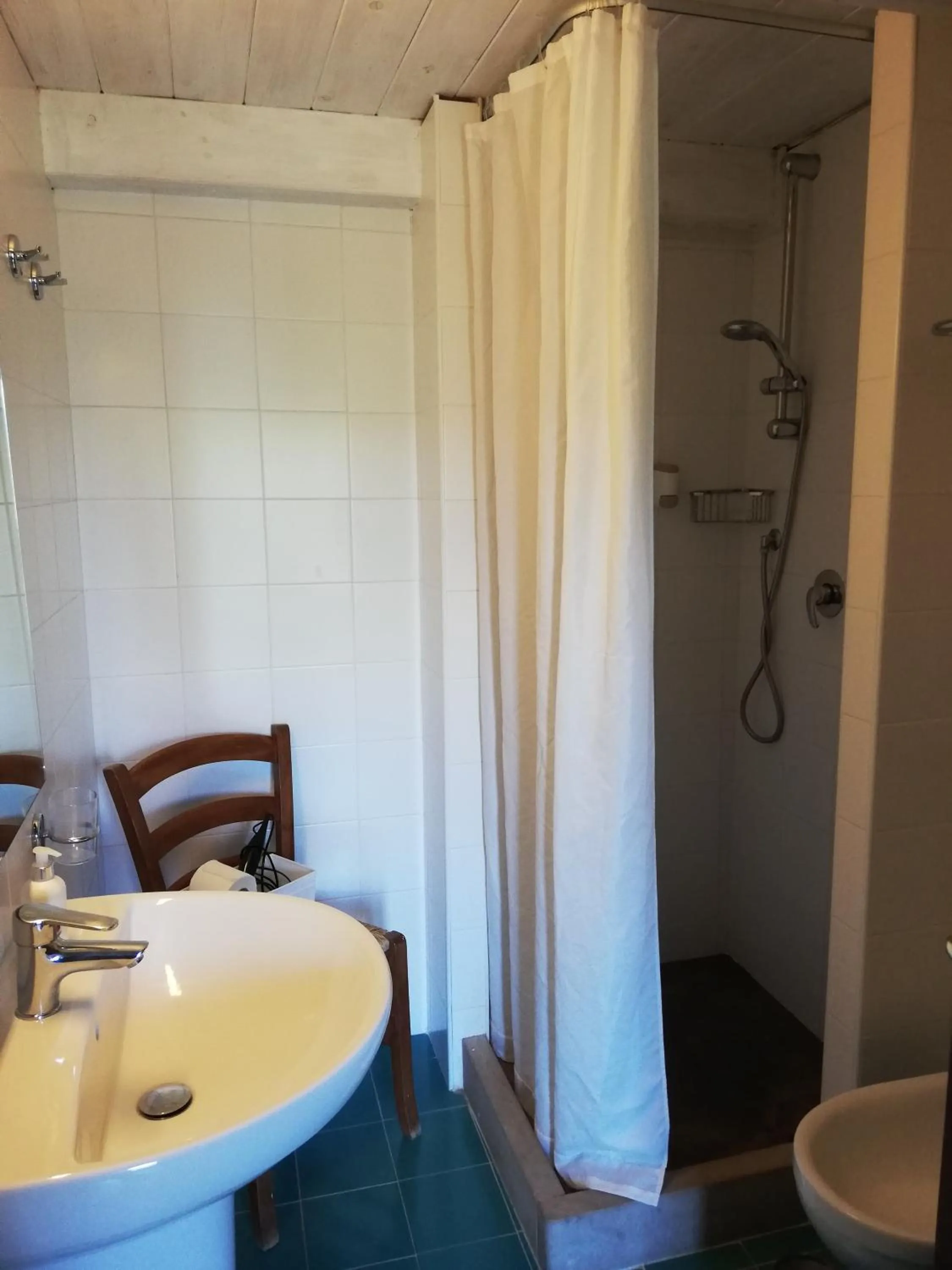 Shower in Casa del Geco