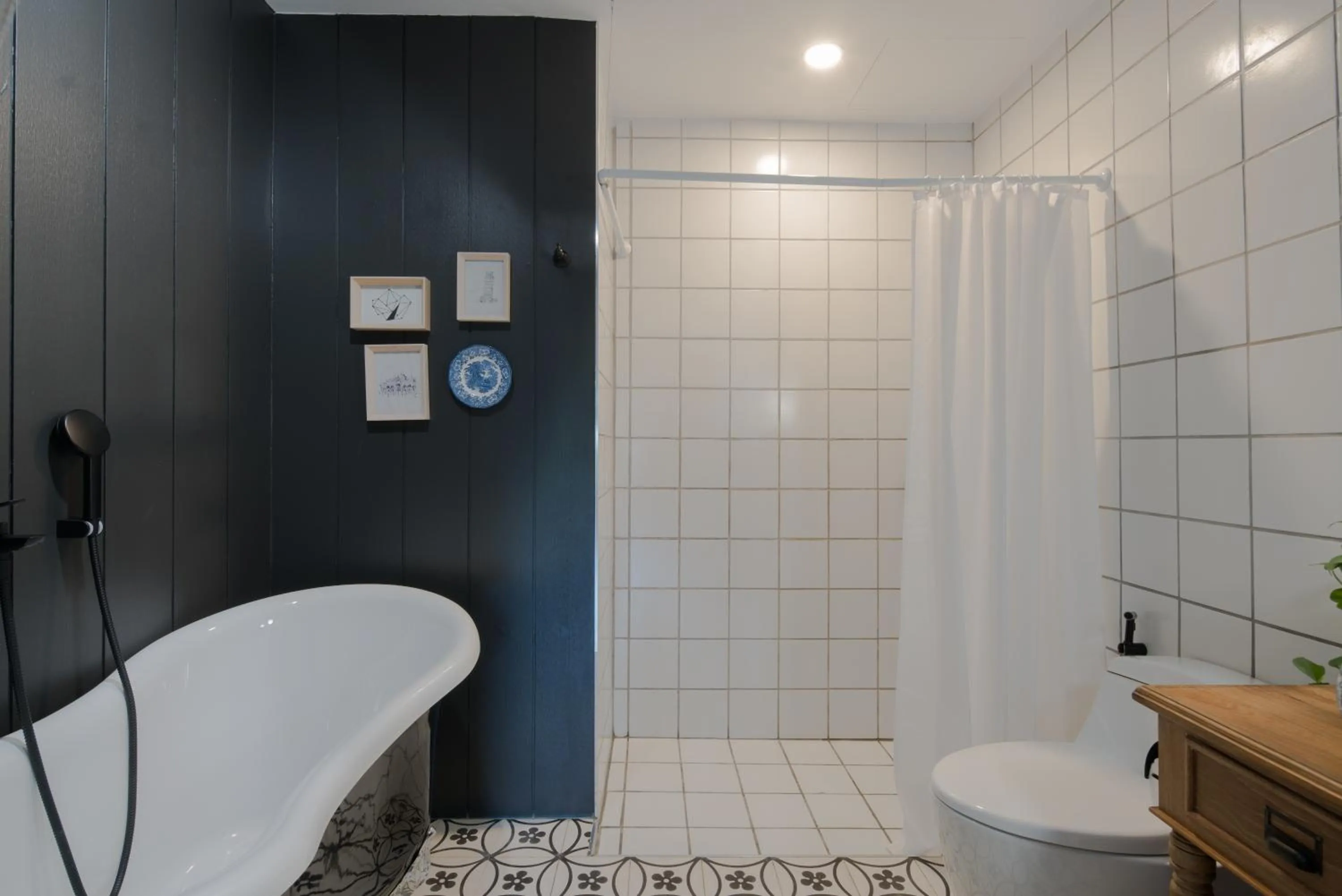 Shower in Blu Monkey Boutique Phuket Town