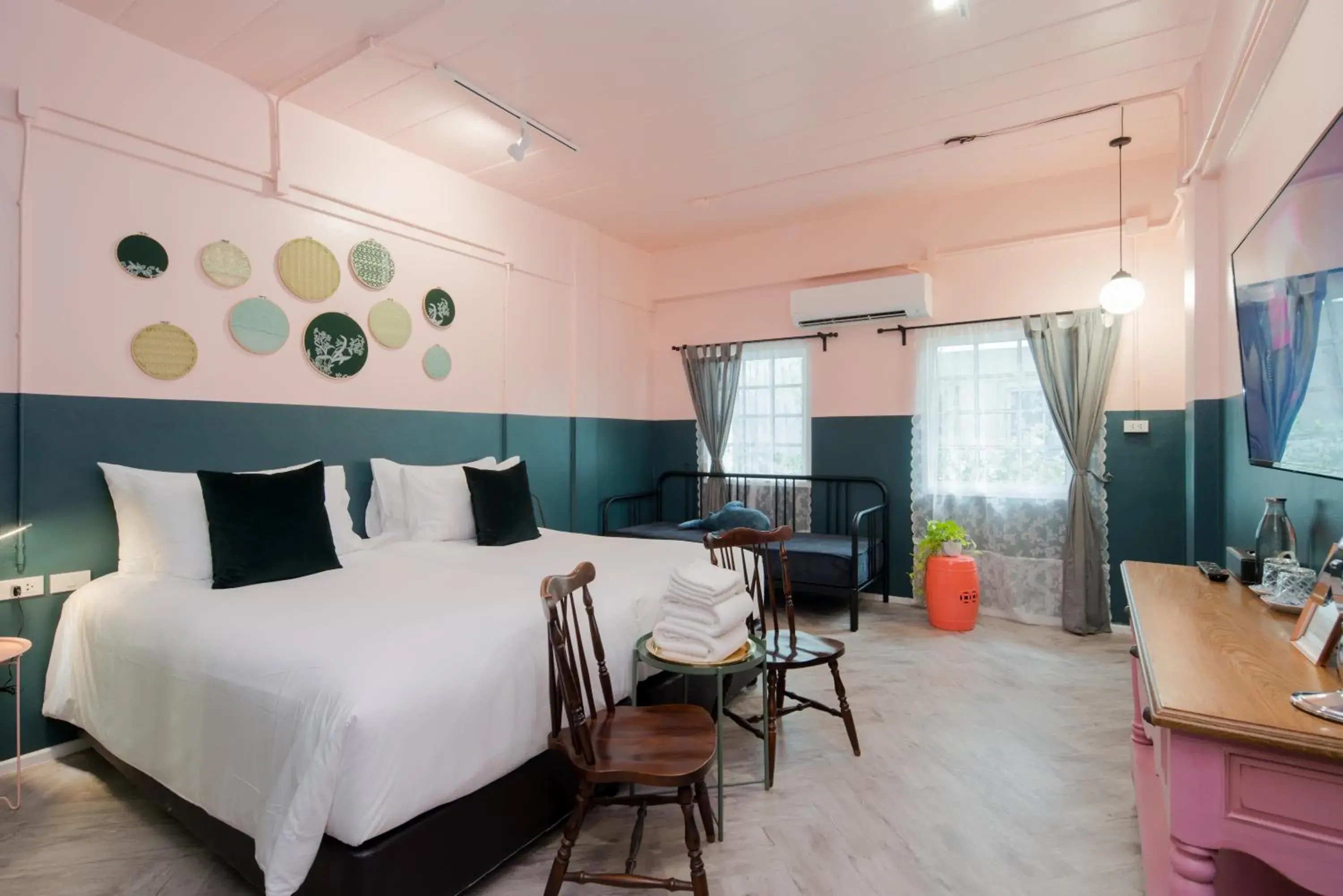 Deluxe Twin Room in Blu Monkey Boutique Phuket Town Deluxe Twin Room in Blu Monkey Boutique Phuket Town
