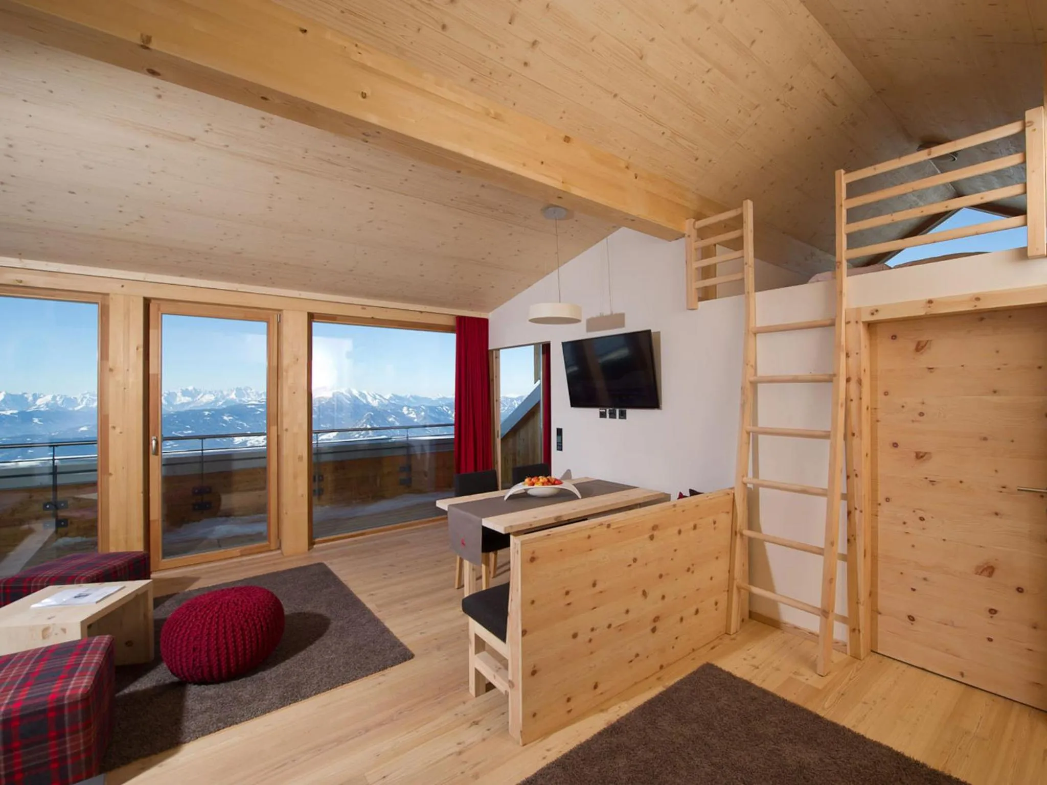 Bedroom, Bed in Alpinhotel Pacheiner