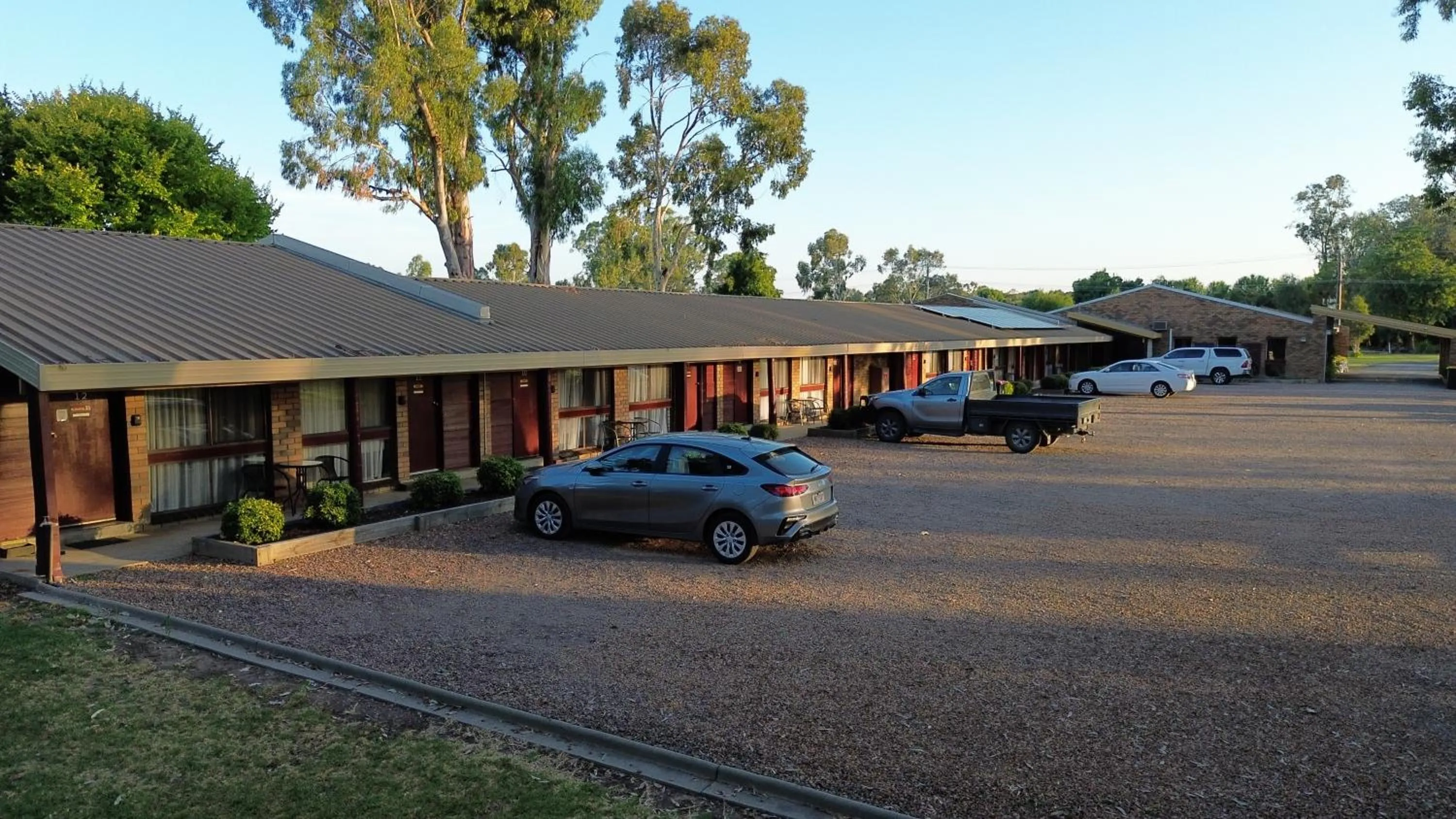 Property building in Tatura Country Motel