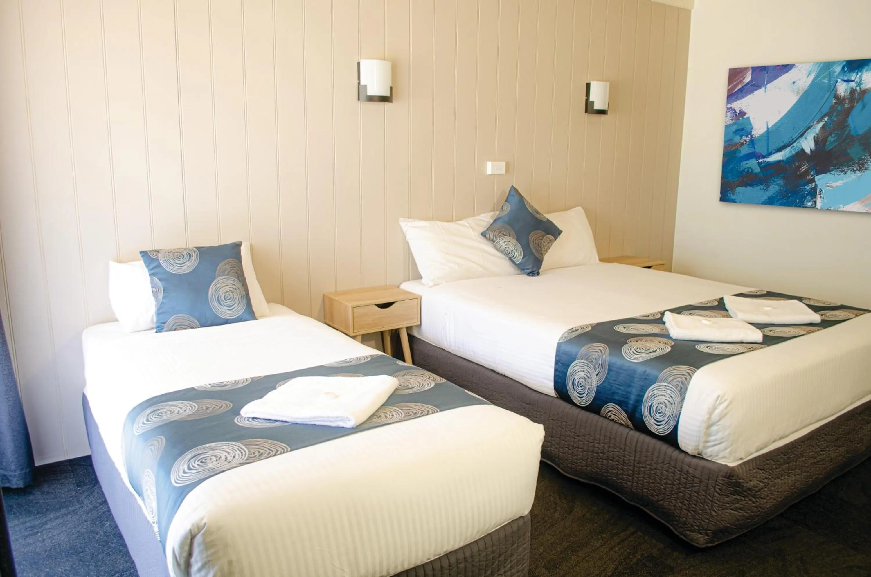 Bed in Tatura Country Motel