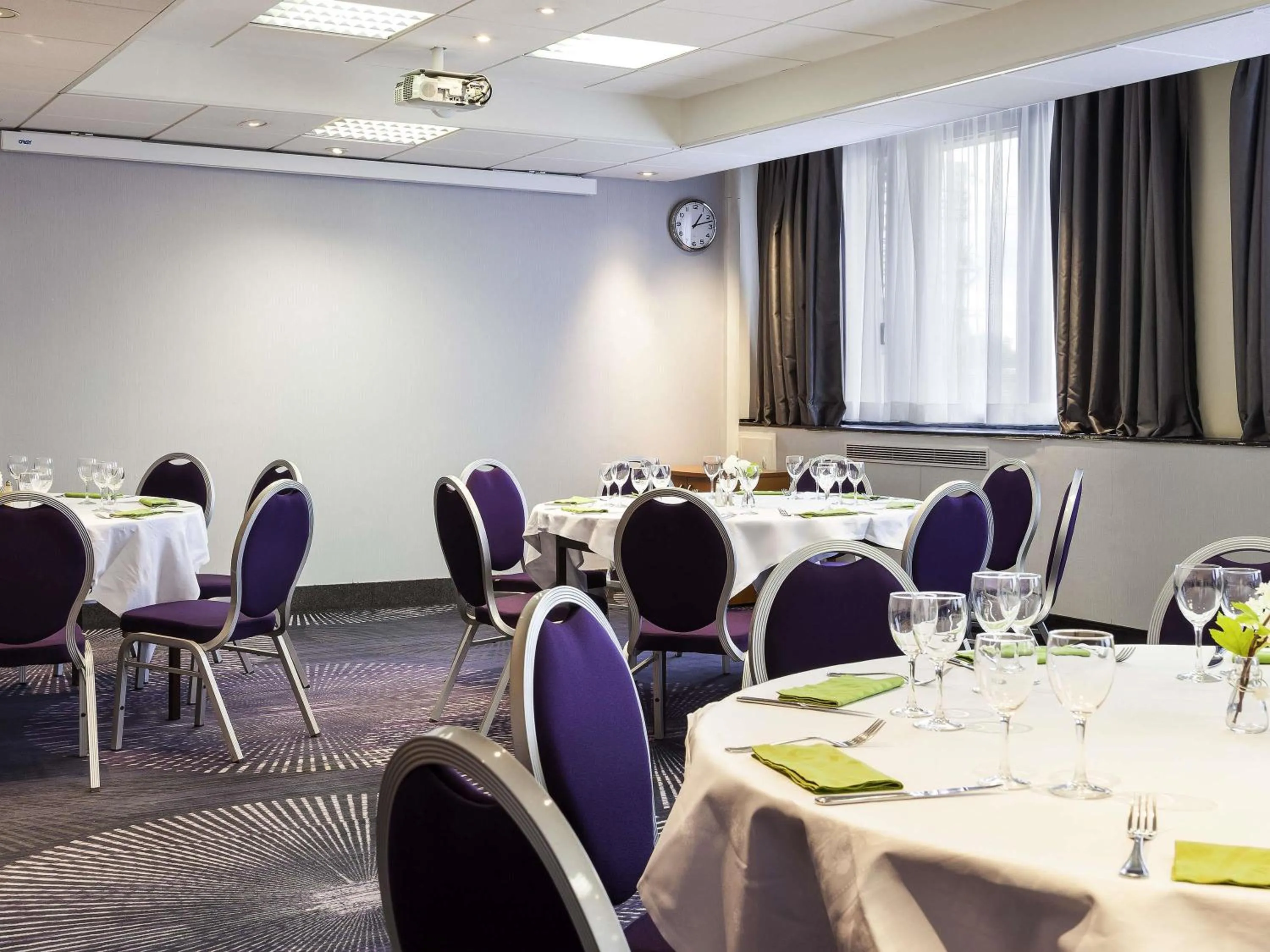 Meeting/conference room in Novotel Tours Centre Gare