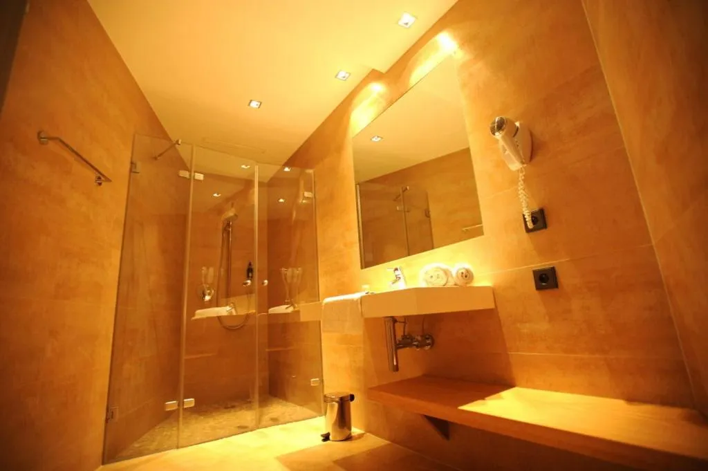 Bathroom in La Source Des Sens